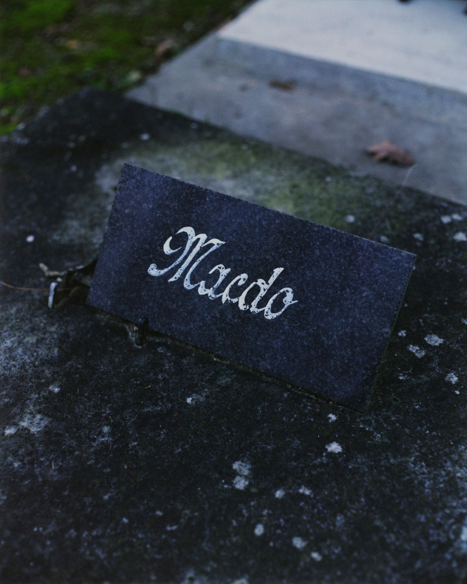 © Alexandre Silberman - Grave of Macdo