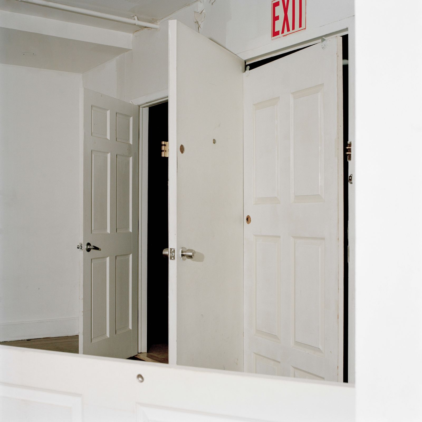 © Su Ji Lee - Dice Doors, 2023, 30x30 inches, Archival pigment print