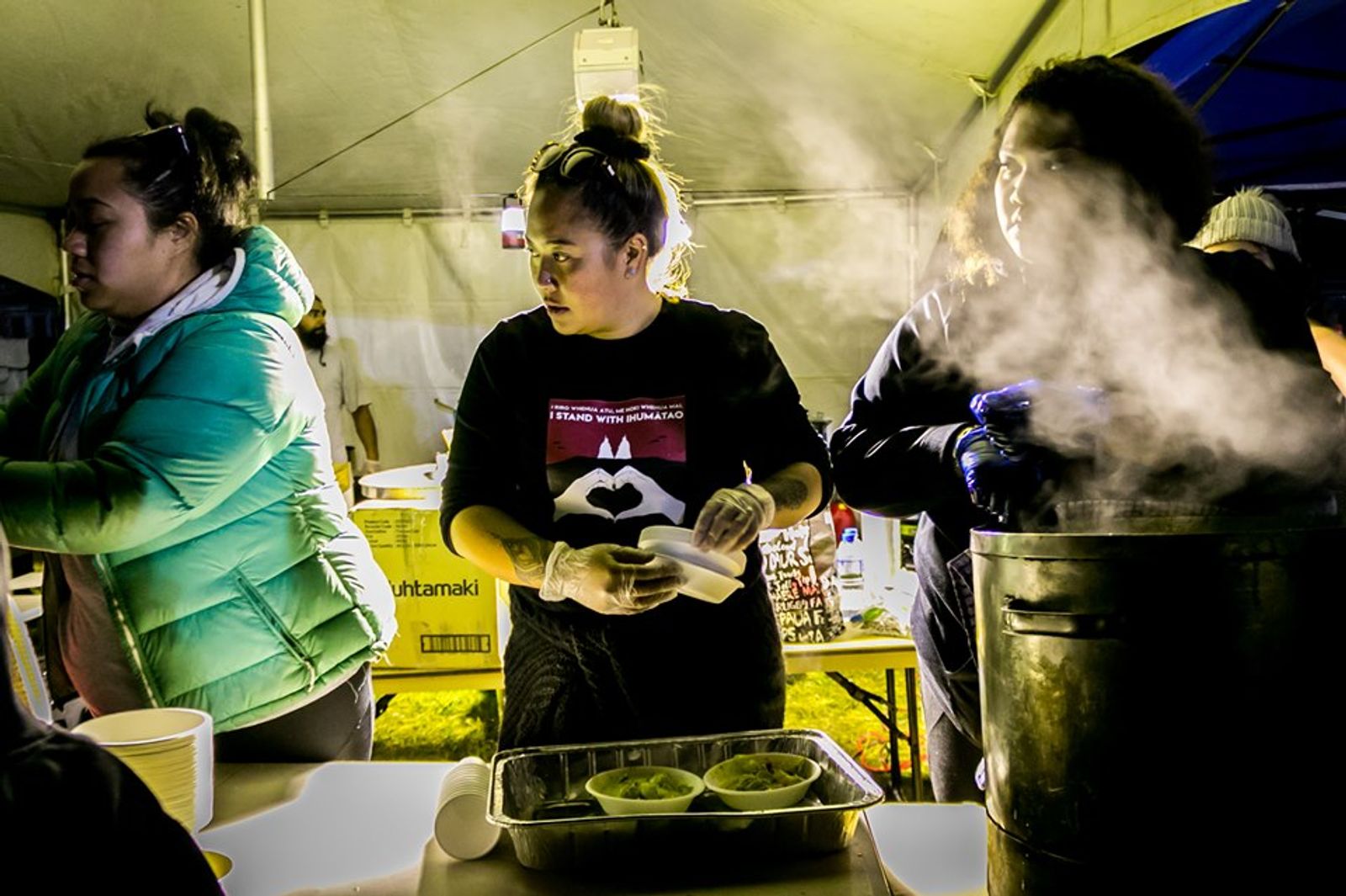 © Serena Stevenson - Volunteers work 24 hours to feed protestors from locally donated food.