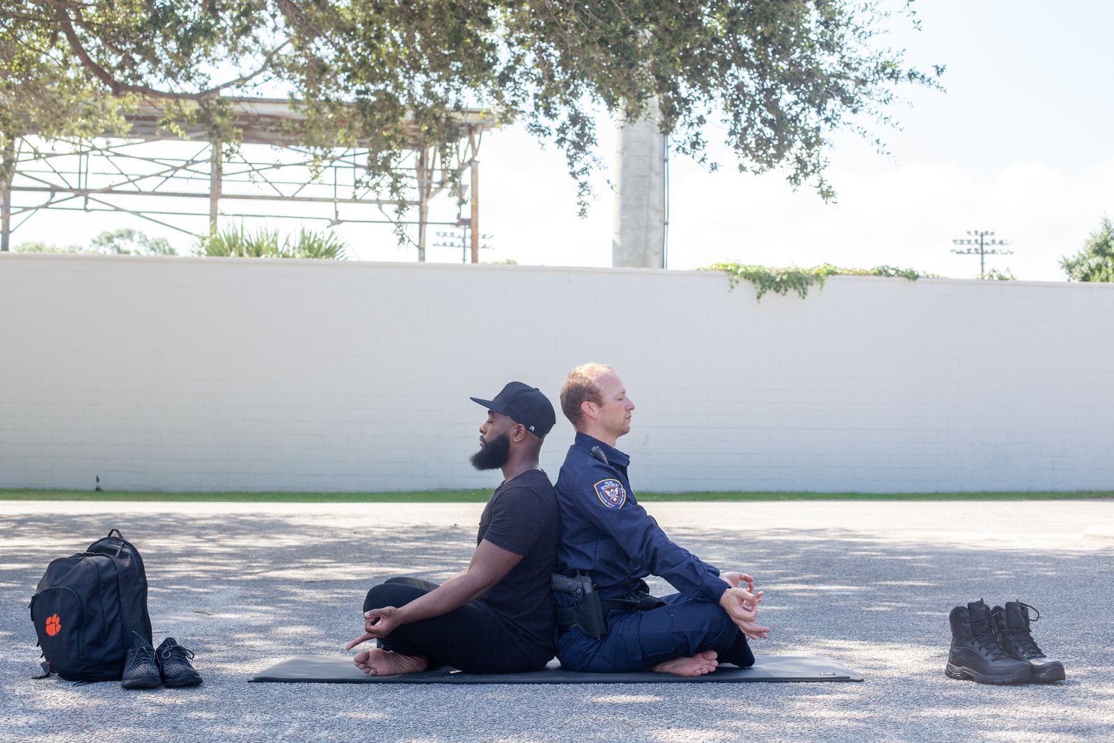 © Medina Dugger - Image from the Couples Yoga photography project