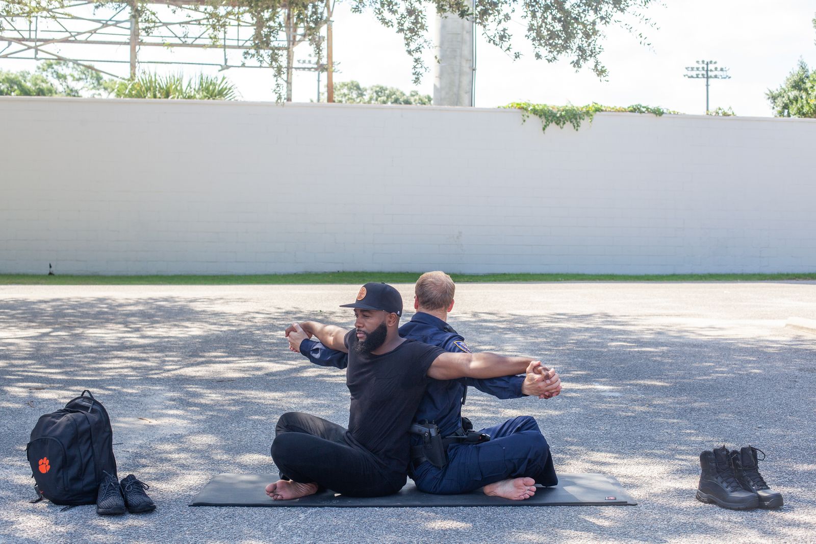 © Medina Dugger - Image from the Couples Yoga photography project