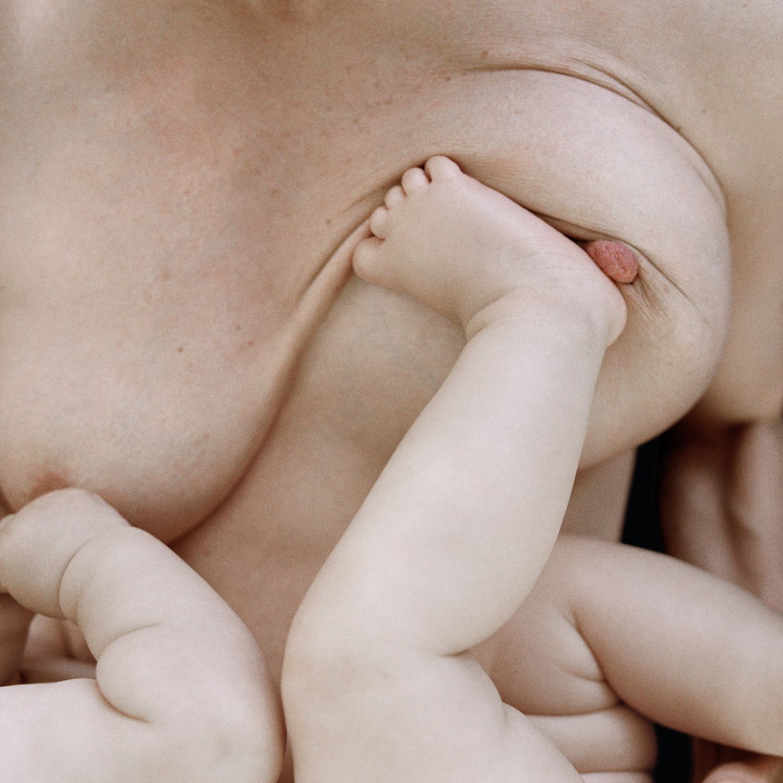 © Sophie Ebrard - Image from the I DIDN'T WANT TO BE A MUM photography project