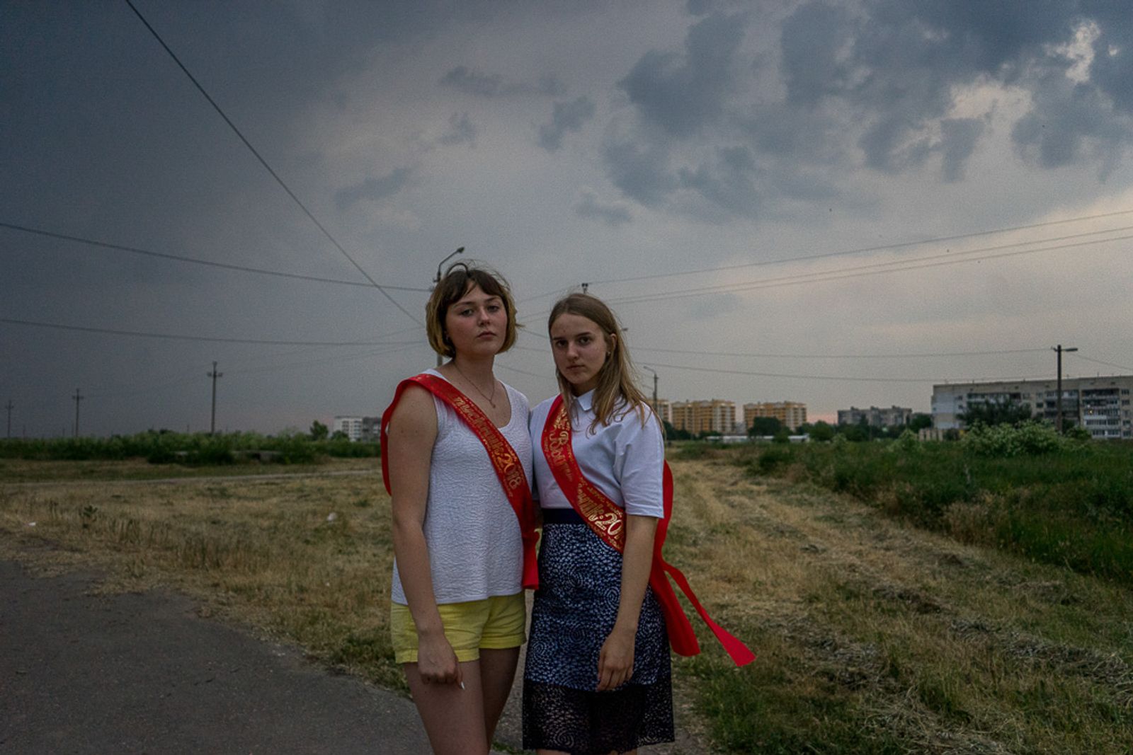 © Stanislava Novgorodtseva - Graduates of the school on the "Last Bell" day. Armyansk city