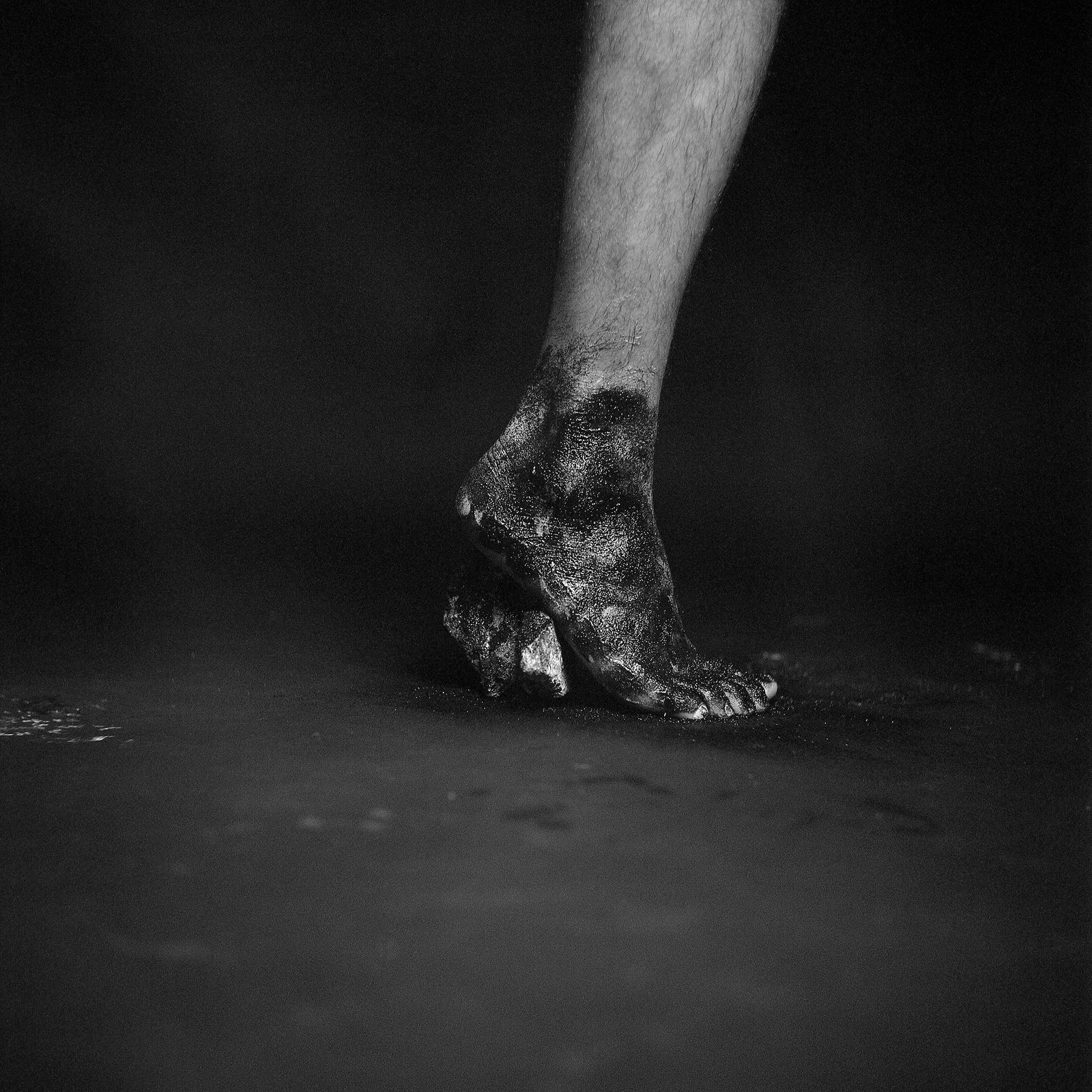 © Masina Pinheiro & Gal Cipreste - Image from the Small Meteors photography project