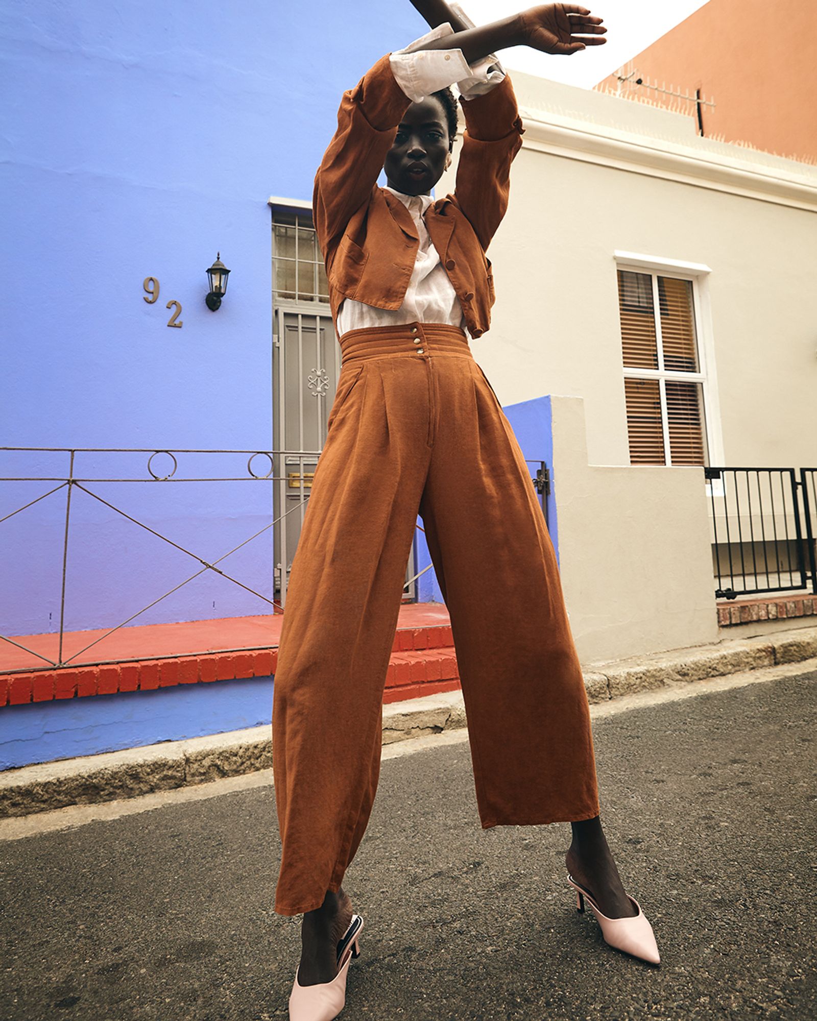 © Heidi Rondak - Earrings: Lichen & Leaf Jacket, Pants: vintage Shirt: vintage Shoes: Zara