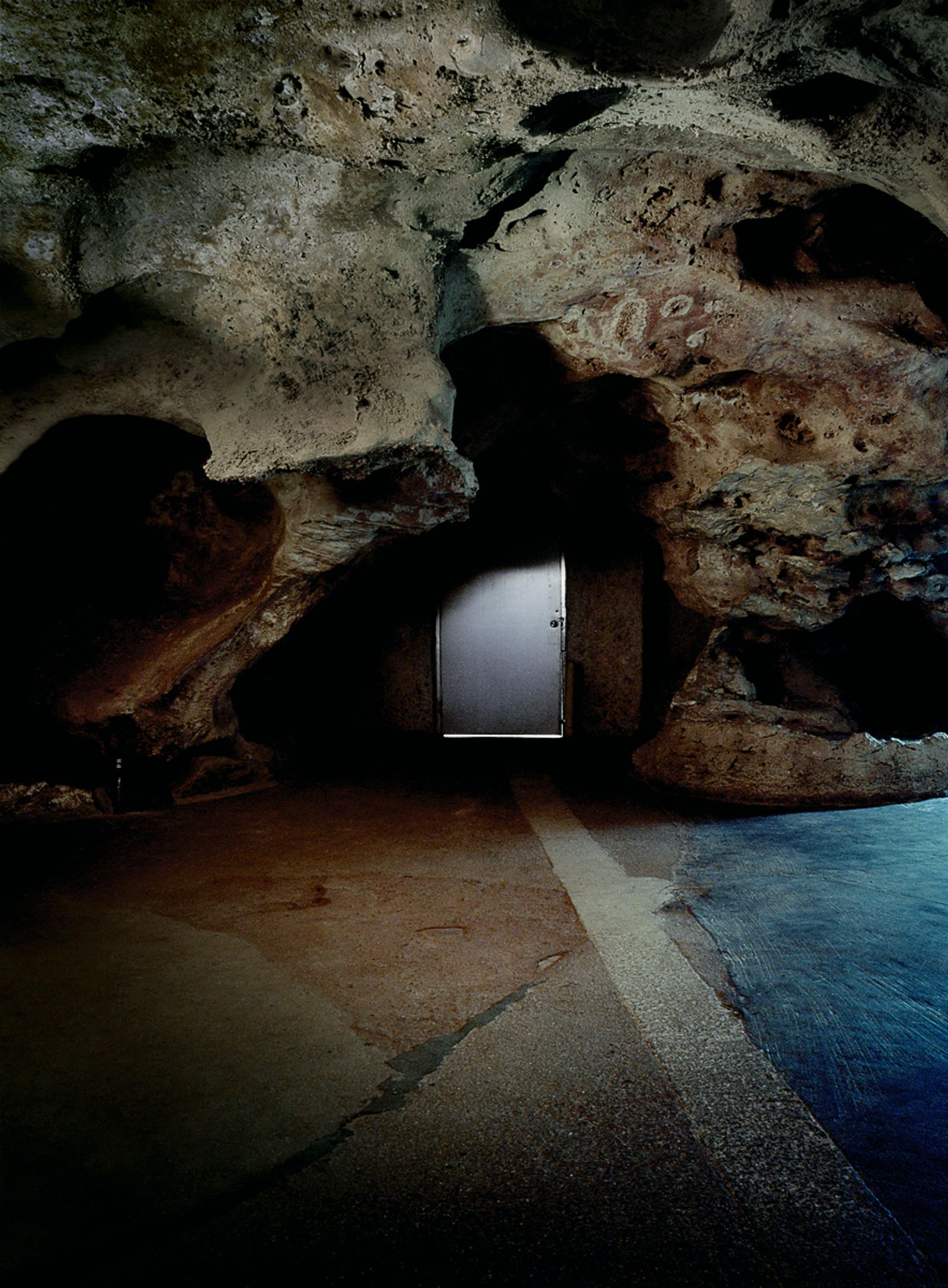 © Austin Irving - Silver Door, Carlsbad Caverns, Carlsbad, New Mexico, USA, 2013