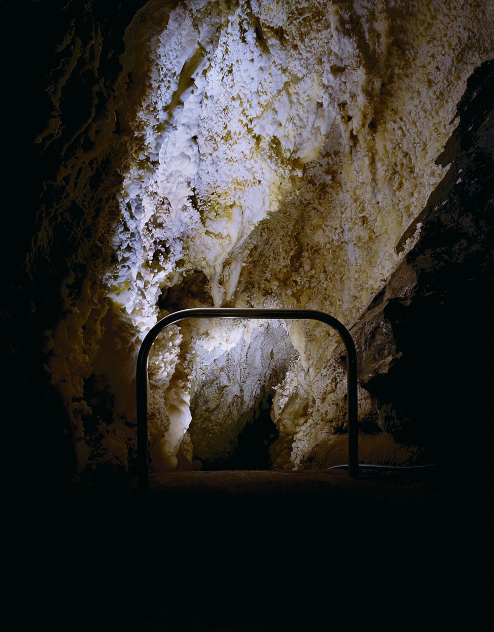 SHOW CAVES - PhMuseum