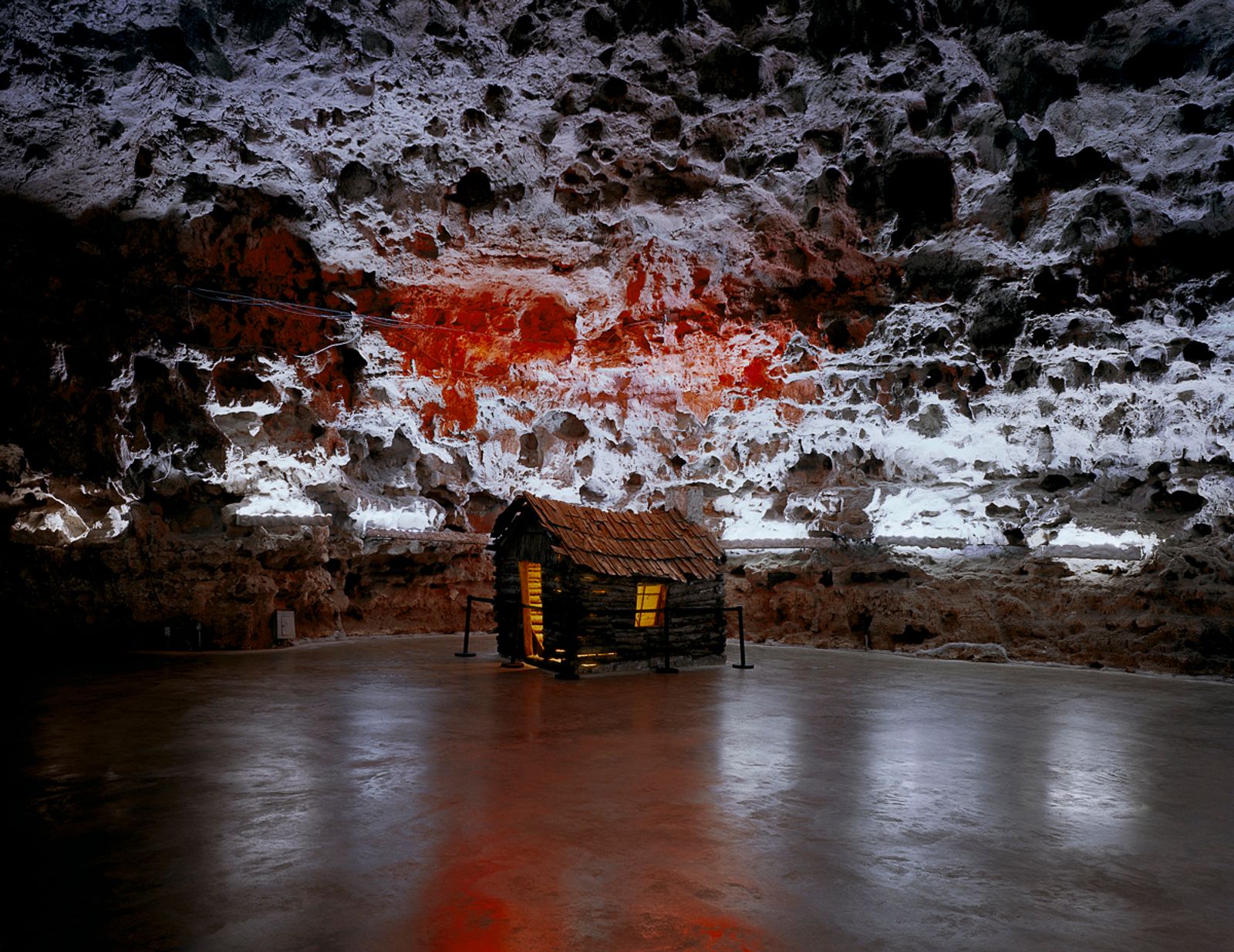 © Austin Irving - Jesse James' Hideout, Meramec Caverns, Missouri, USA, 2019