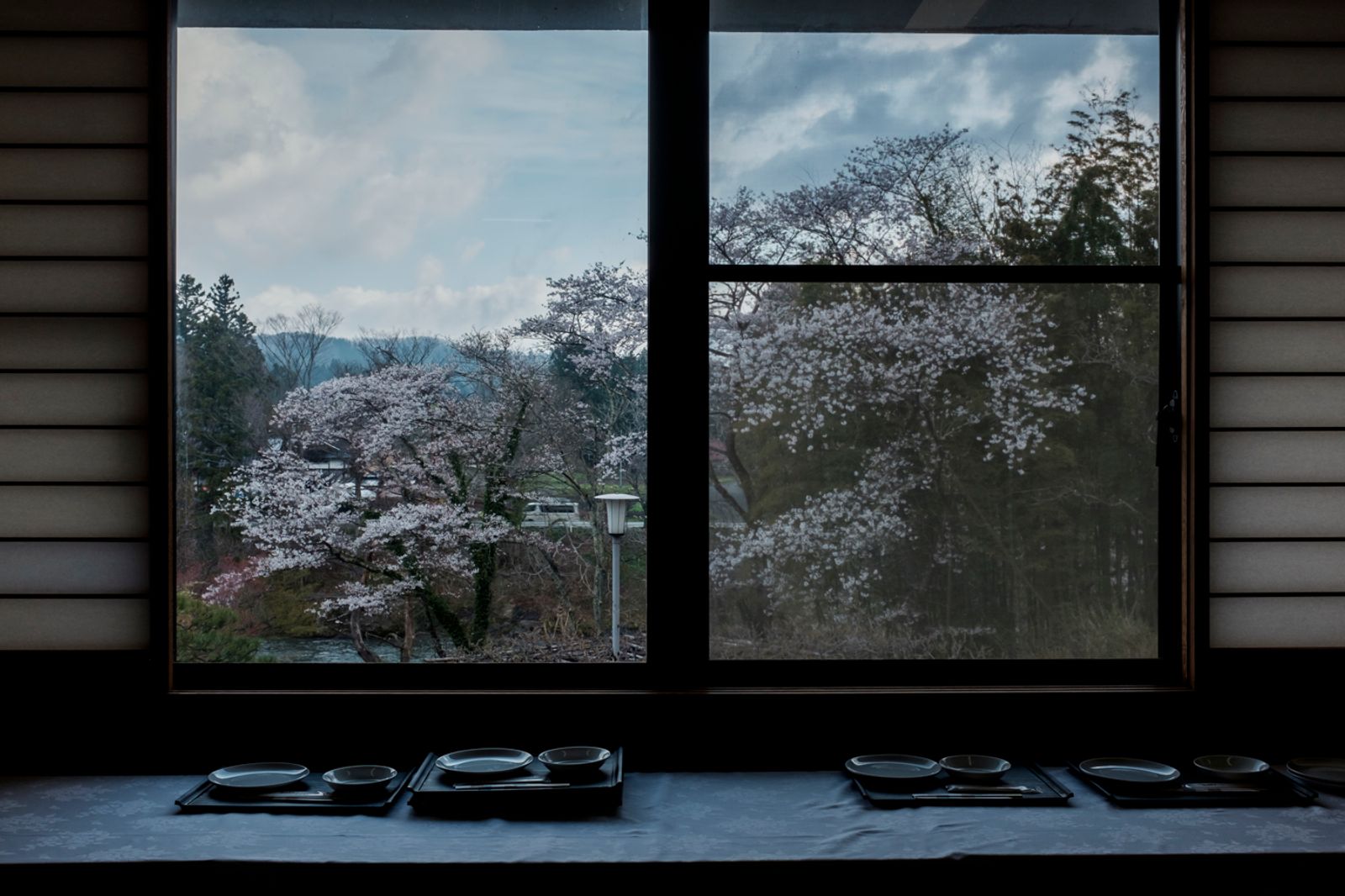 © George Nobechi - Breakfast Trays in the North Country, Ichinoseki