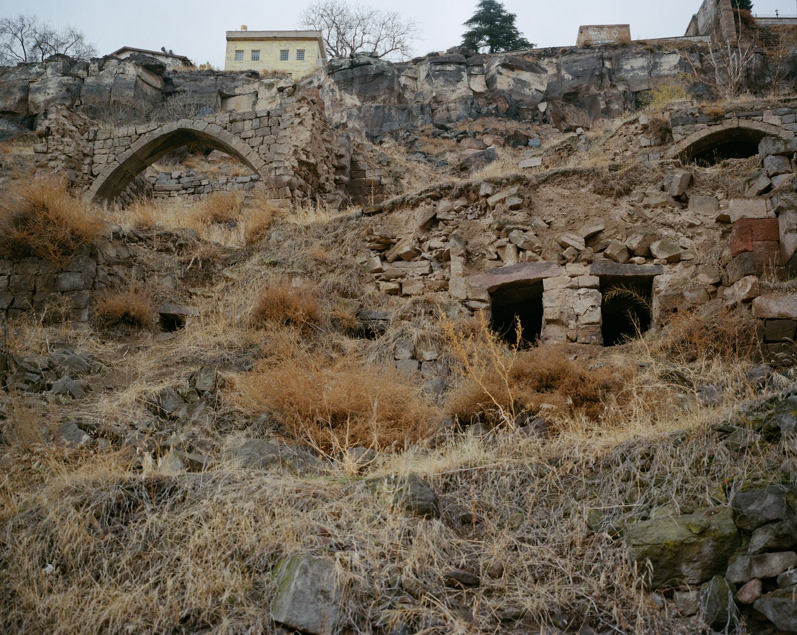 © Rebecca Topakian - Image from the Il Faut Que Les Braises De Constantinople S'envolent Jusqu'en Europe photography project