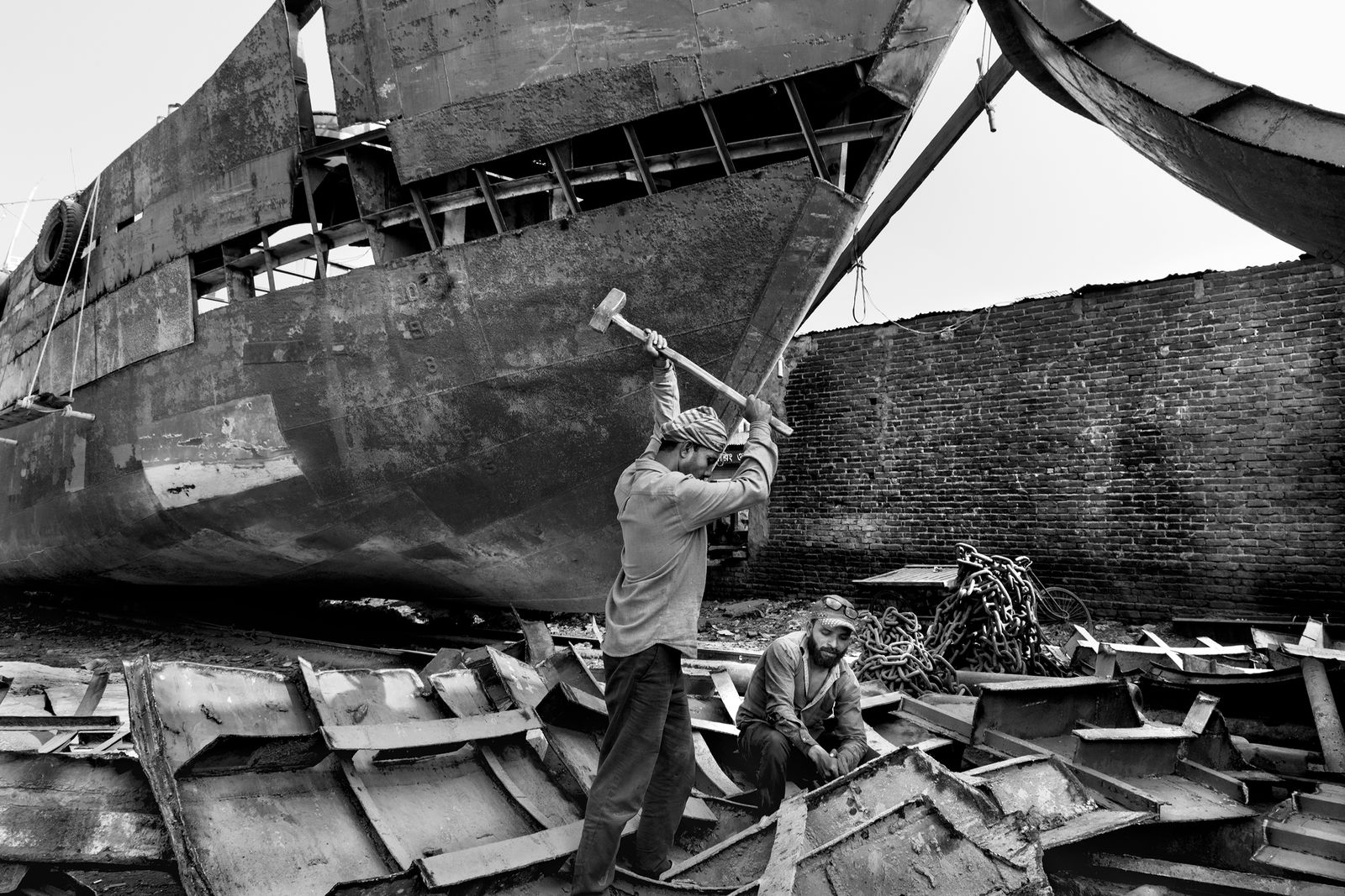 © Larry Louie - Image from the Ship Breaking - The World's Most Dangerous Job photography project