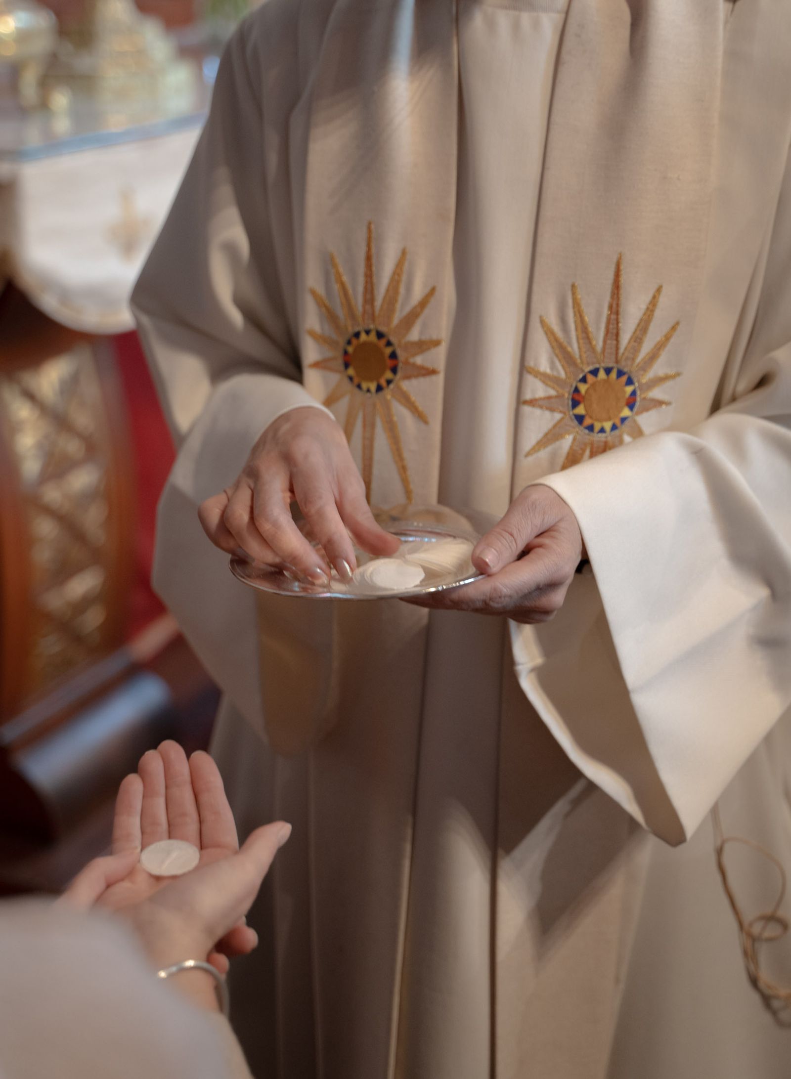 © Giulia Gustavsen Angelini - Image from the Priesthood is also female photography project