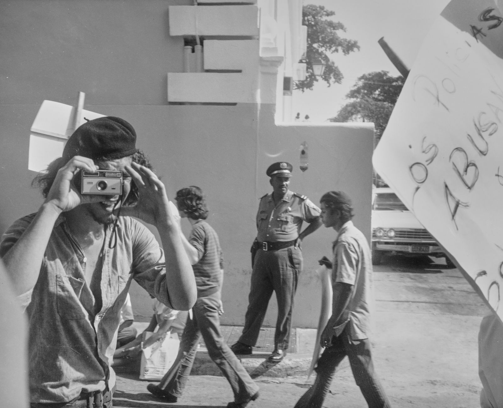 © Christopher Gregory-Rivera - Image from the El Gobierno Te Odia photography project