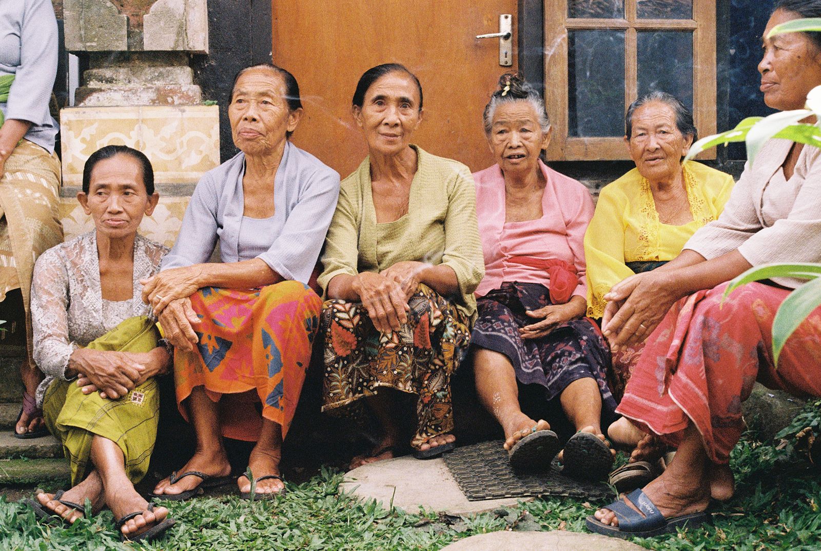 © Maxine Balchus - Image from the The Women who keep Bali breathing photography project