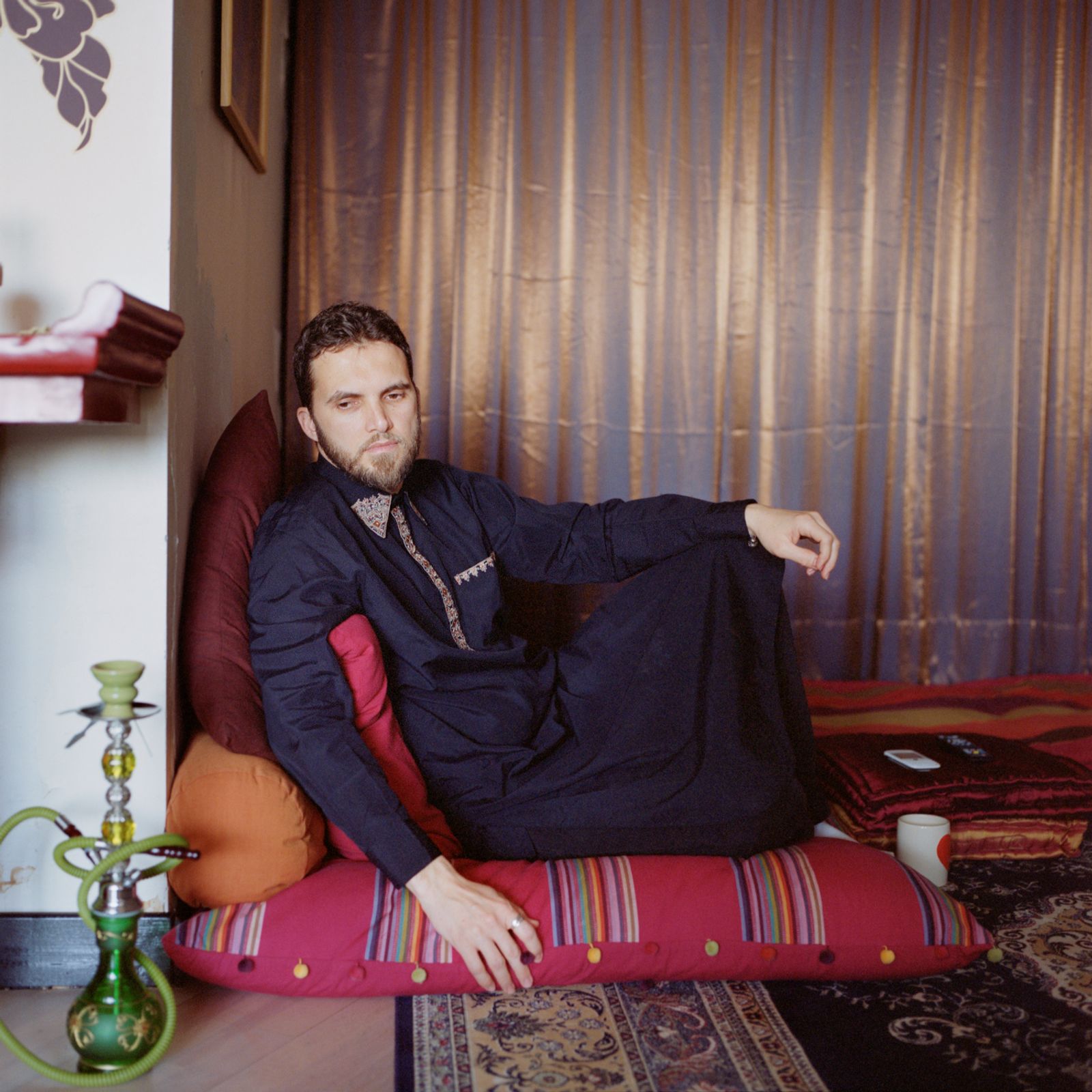 © Lia  Darjes - Image from the Being Queer. Feeling Muslim. photography project