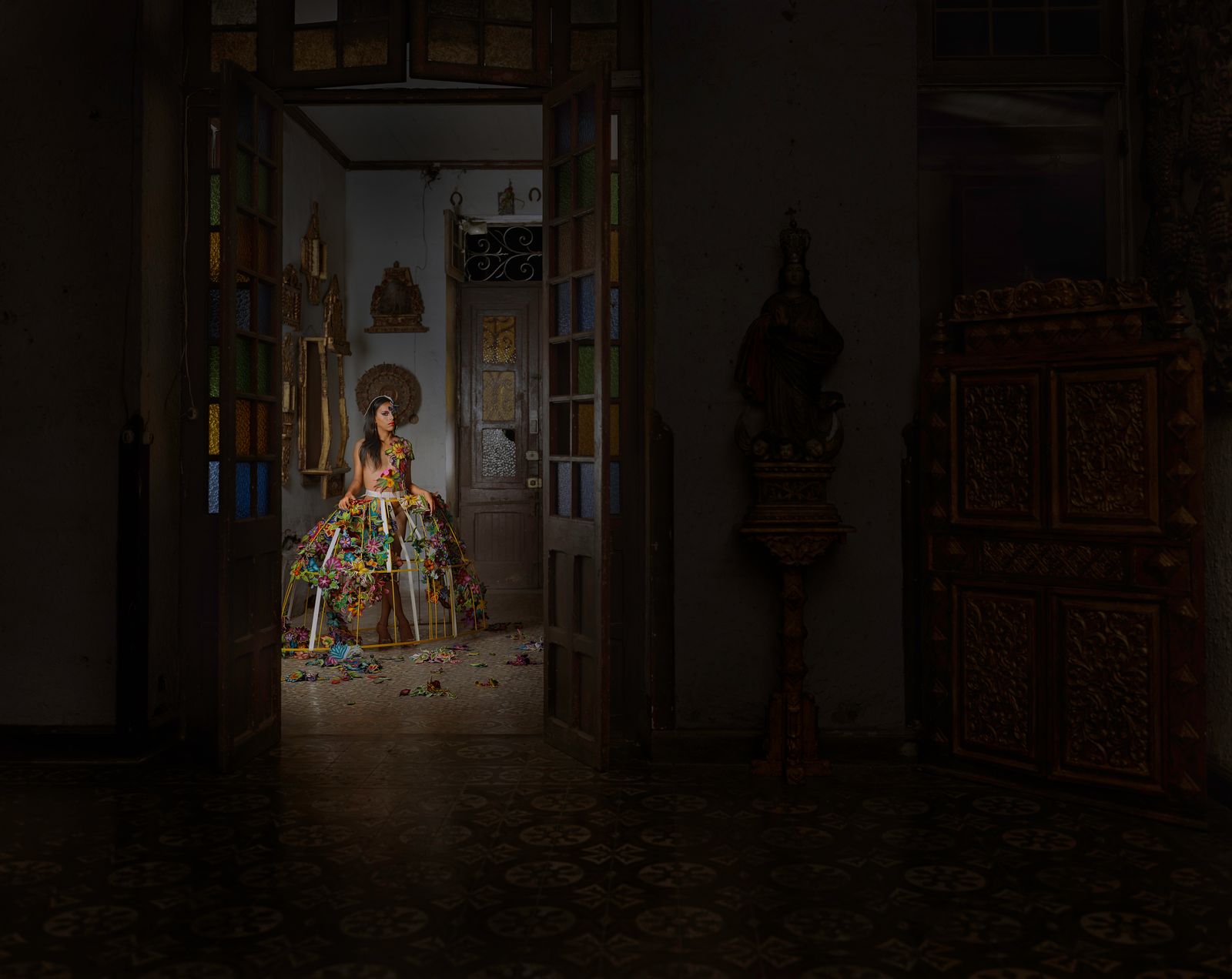 © Juan Jose Barboza-Gubo and Andrew Mroczek - Image from the Virgenes de la puerta photography project
