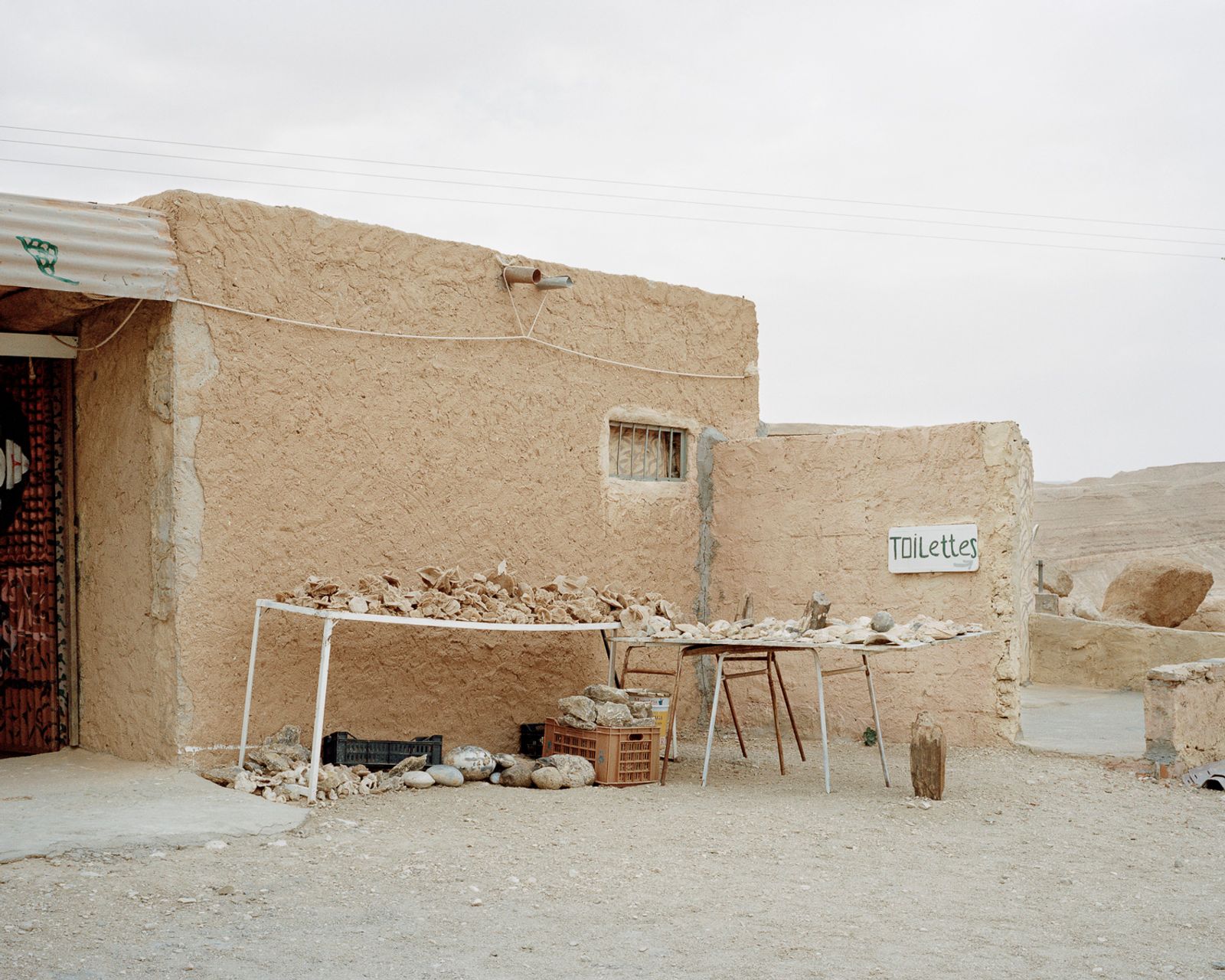 © Miriam Stanke - Gift shop on the road to Nefta