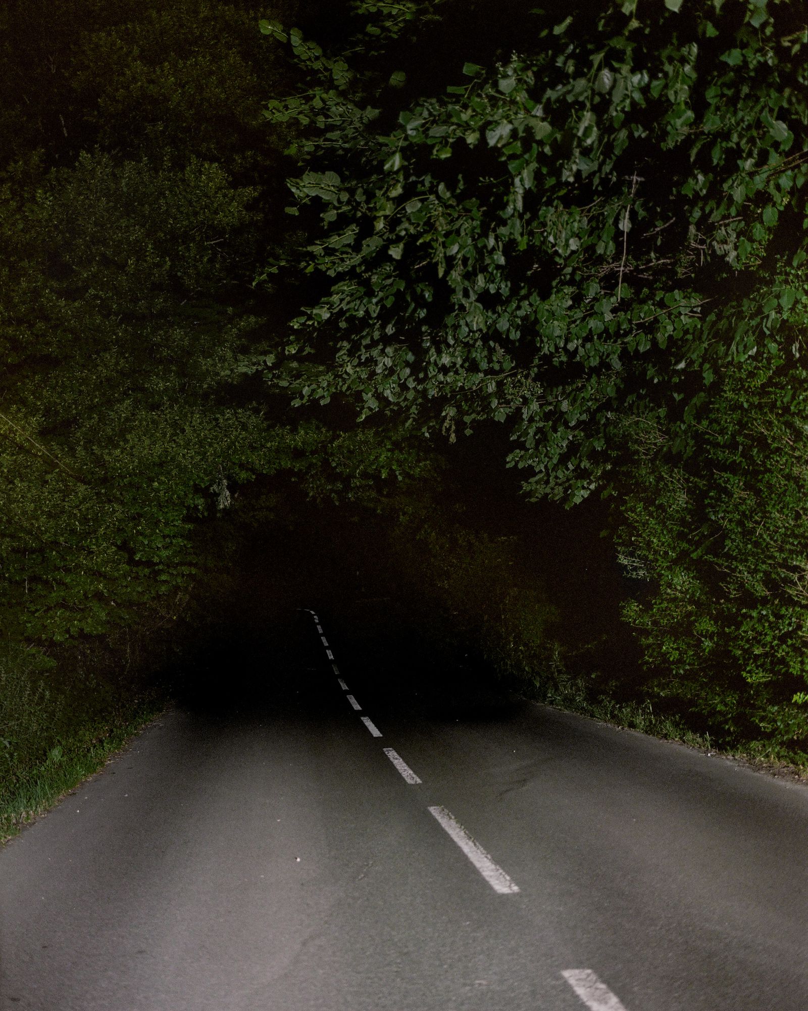© Henri Kisielewski - Lost Highway, (2022). Kodak medium format colour negative film (6x7).