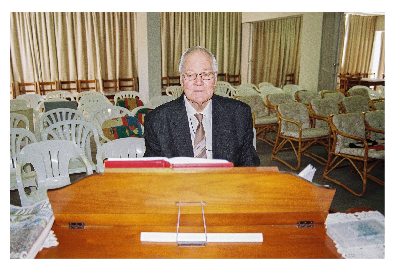 © Manesha Caldi Smit - " This instrument speaks when I cannot, and it helps me impress the ladies "- Danie, 90.