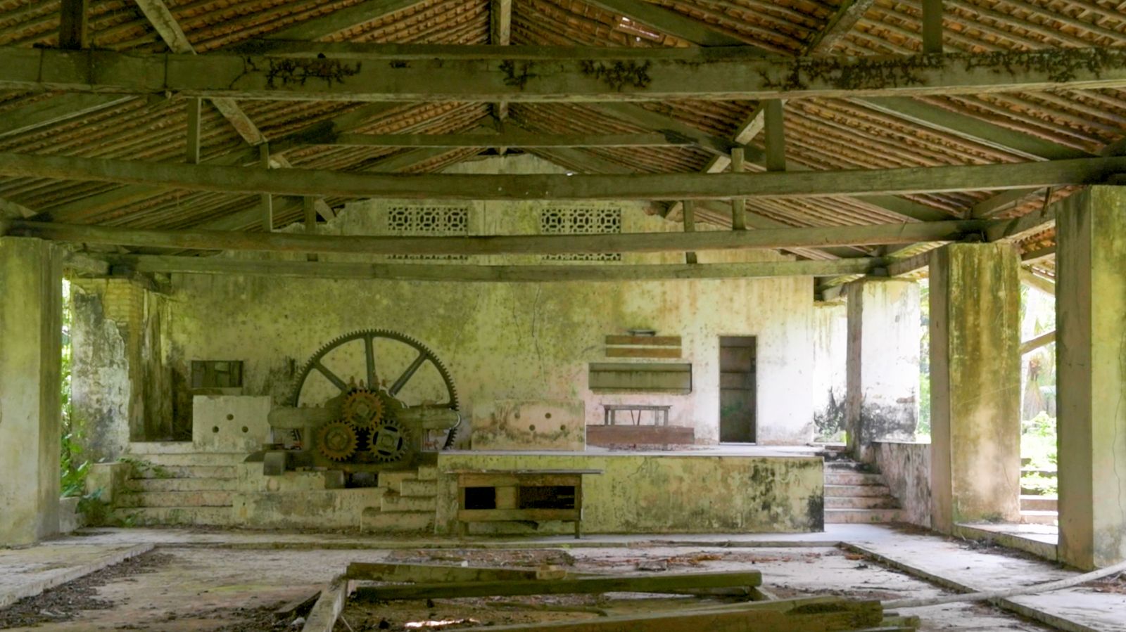 © Martin Toft - Sugar mill. Bahia, Brazil. (filmstill)