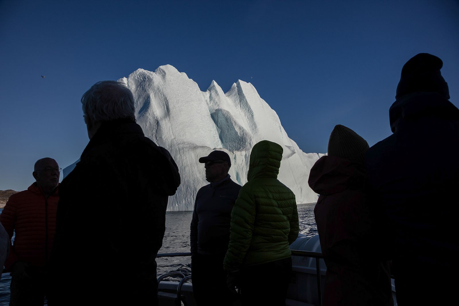 © Victoria Crayhon - Untitled Greenland XIII (Iceberg Cruise), archival pigment print 30 x 40 inches
