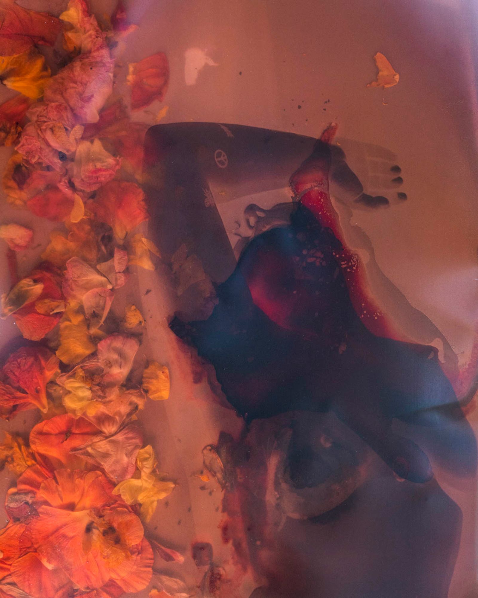 © Cecilia Sordi Campos - Image from the the motherhood that wasn't photography project