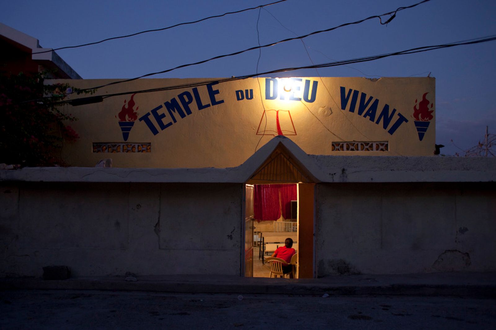 © Thomas Freteur - Eglise Protestante, Temple du Dieu Vivant, Port-au-Prince, Haïti