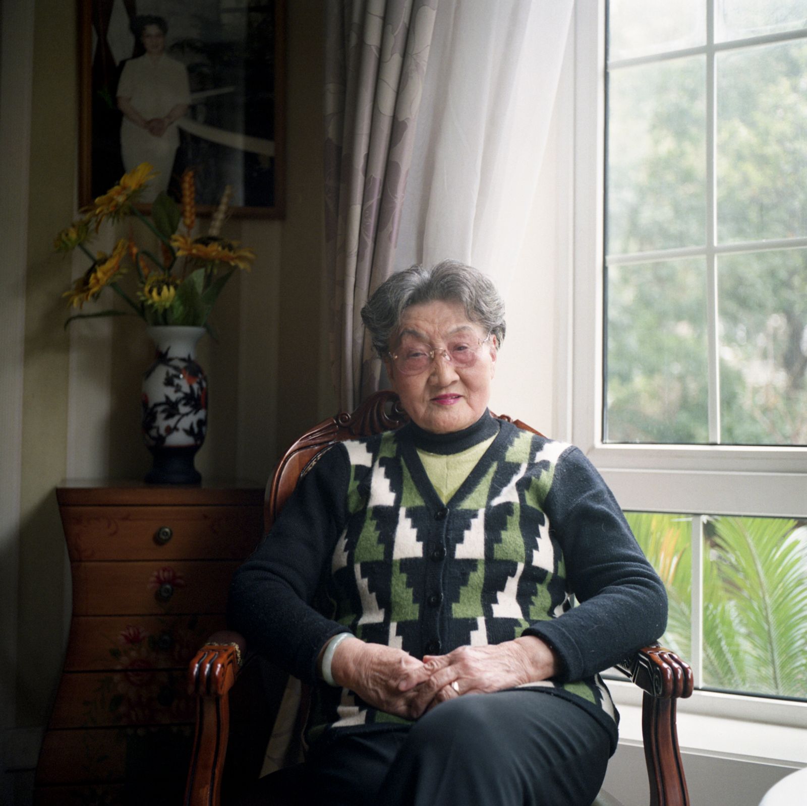 © Yang Zhou - Image from the How to Grow Old photography project