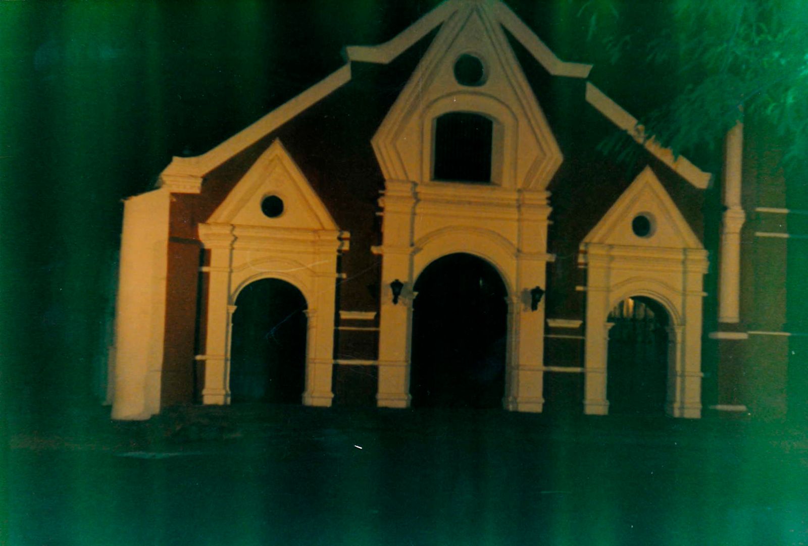 © Alejandra Arévalo - Image from the A cloud above me photography project