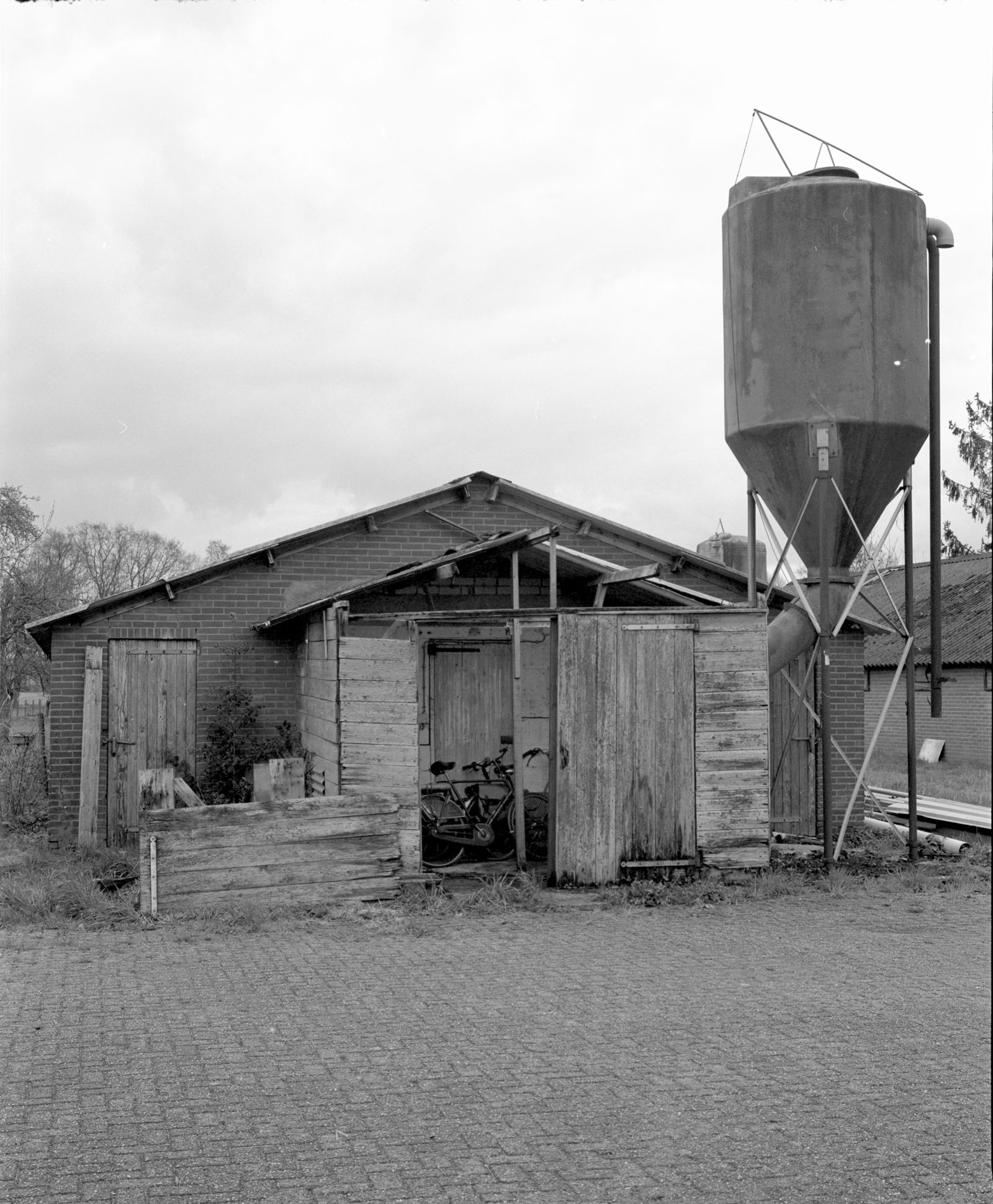 © Farren van Wyk - Old Pig Shed