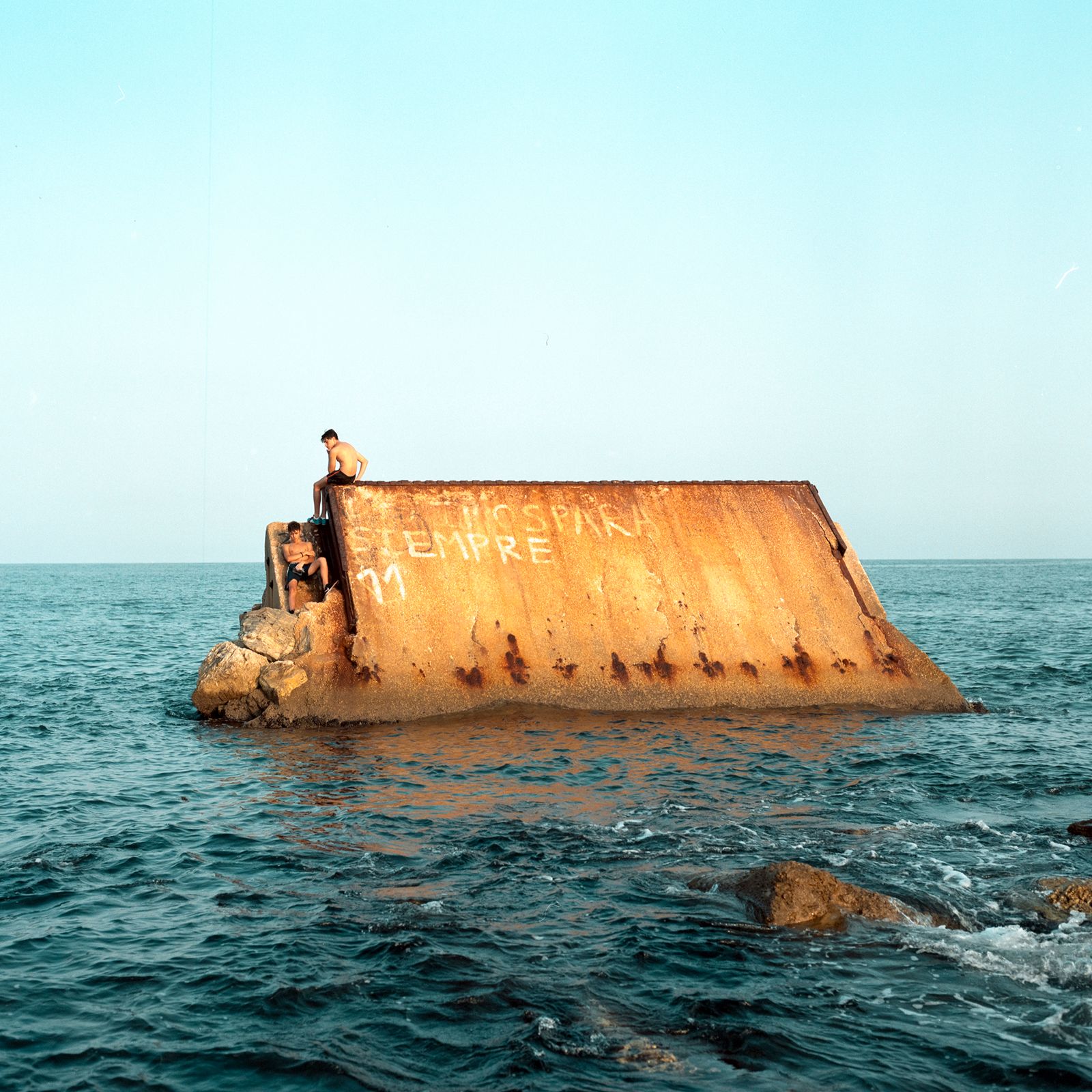 © Iggy Smalls - Image from the Neverland photography project
