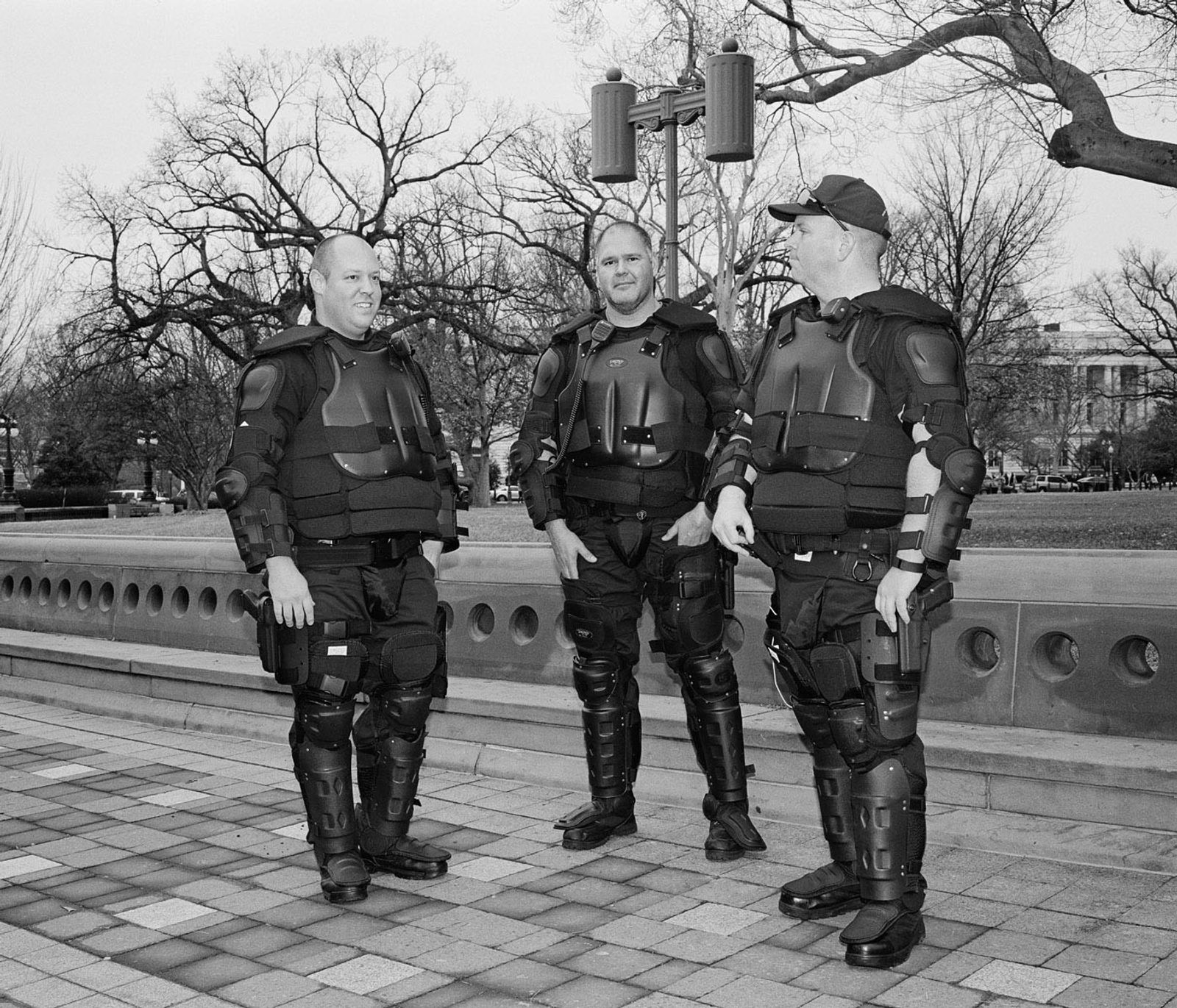 © Chase Barnes - Riot police at the women's march.