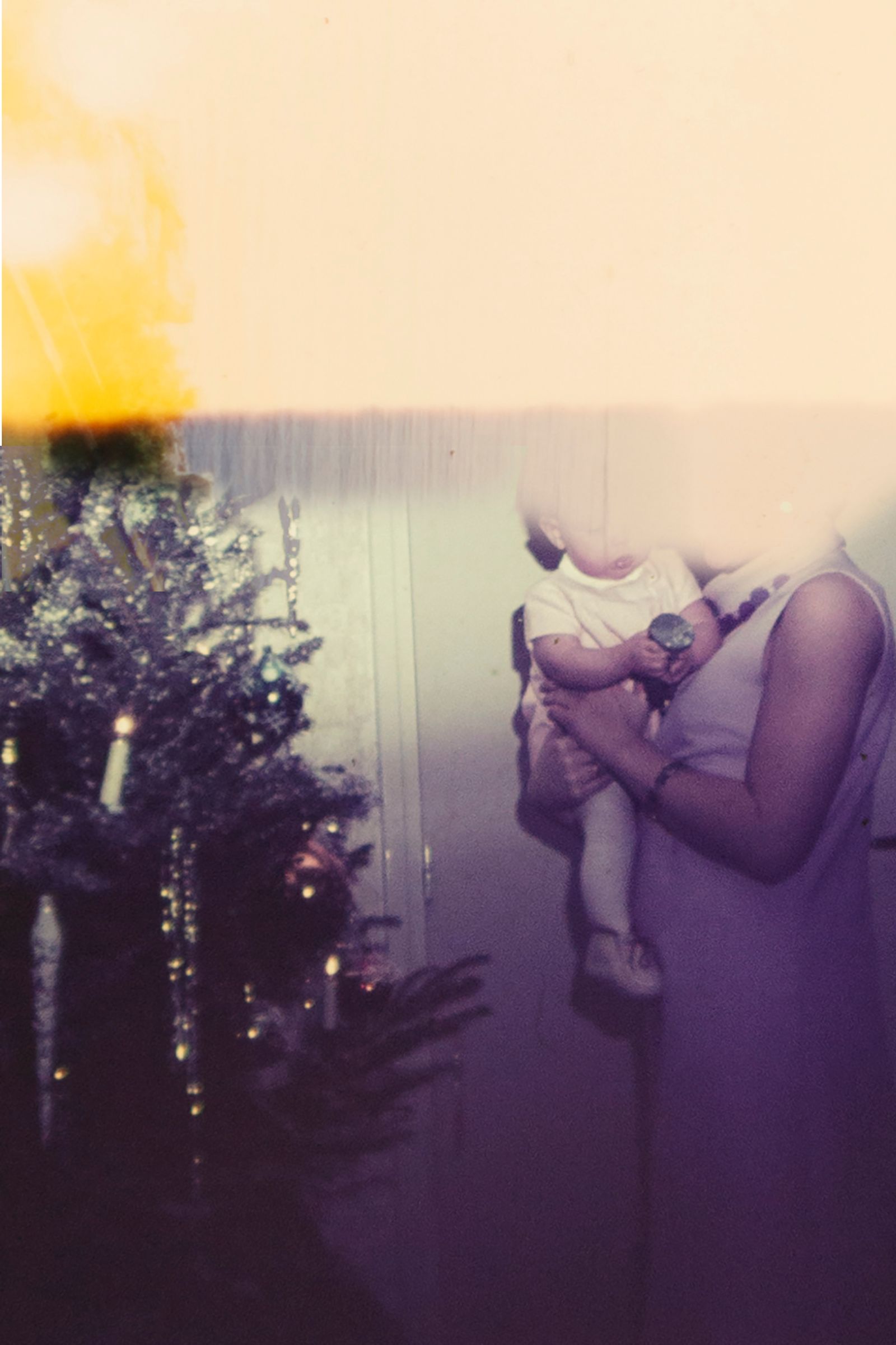 © Pascale Hustings - Pascale Hustings_My first Christmas_from the series_Changeling