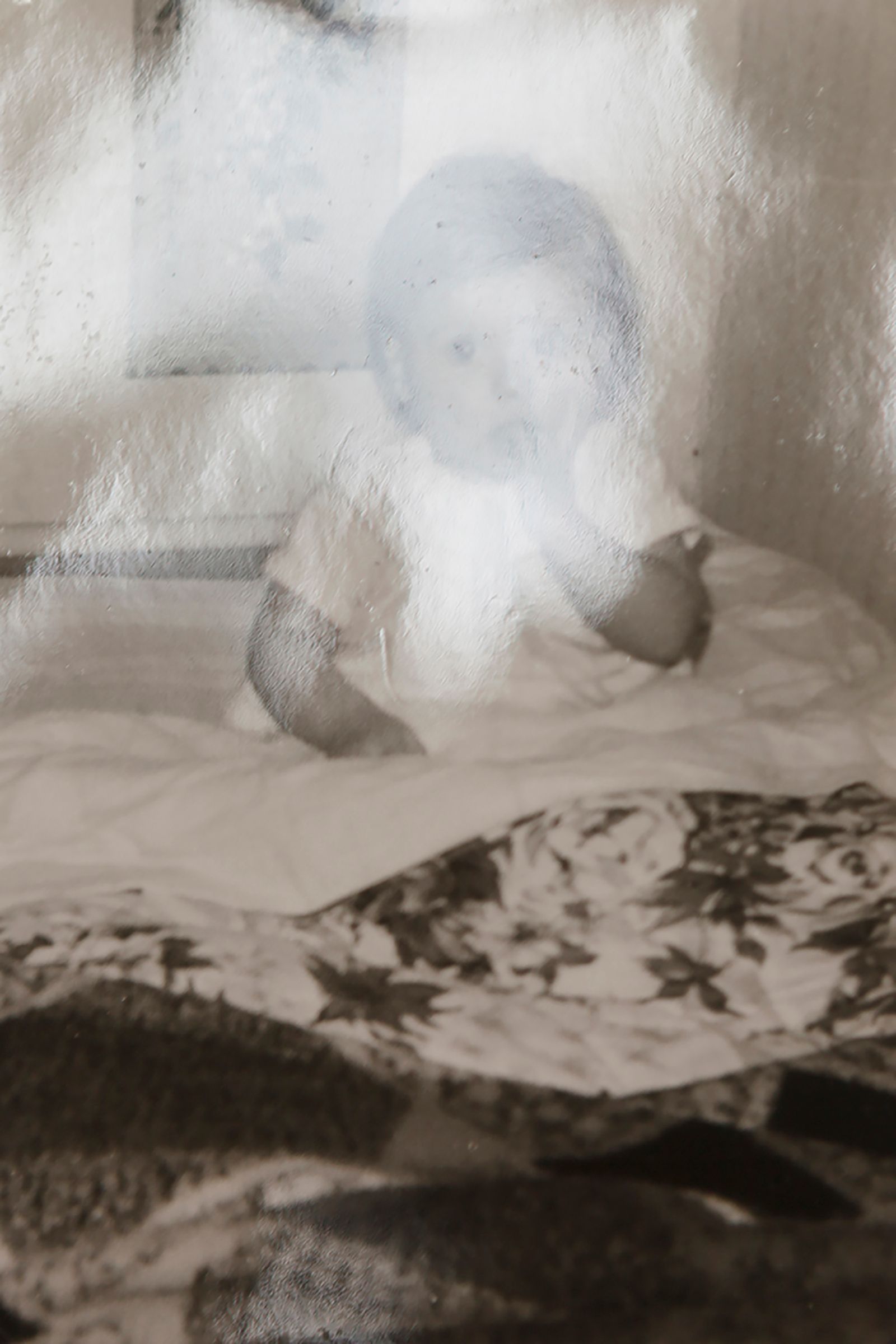 © Pascale Hustings - Pascale Hustings_This is not my own bed_from the series_Changeling