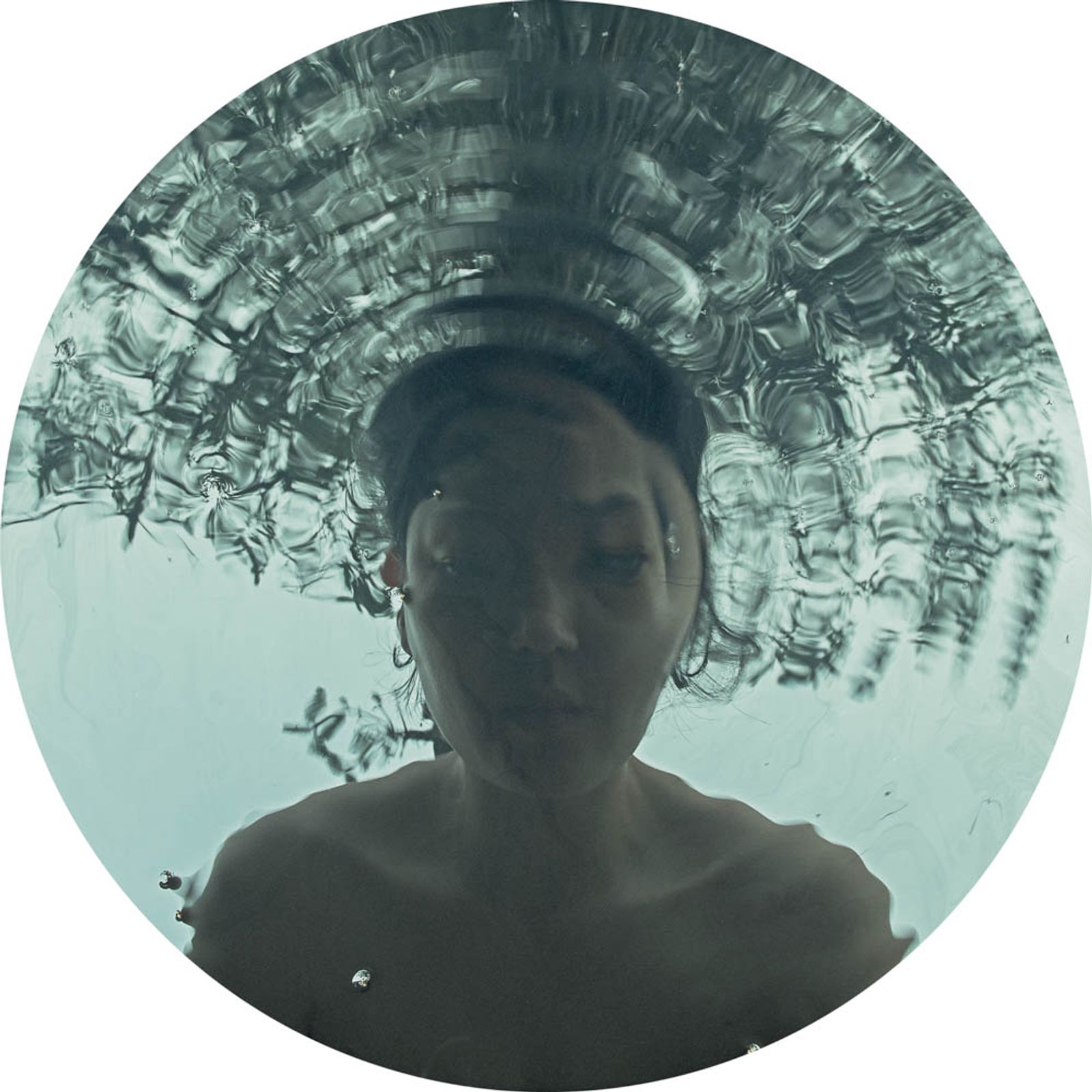 © SEULKI Ki - Primal Selfie 2 _6, 2024,UV print on mirror, 60 x 60cm,(15ea)