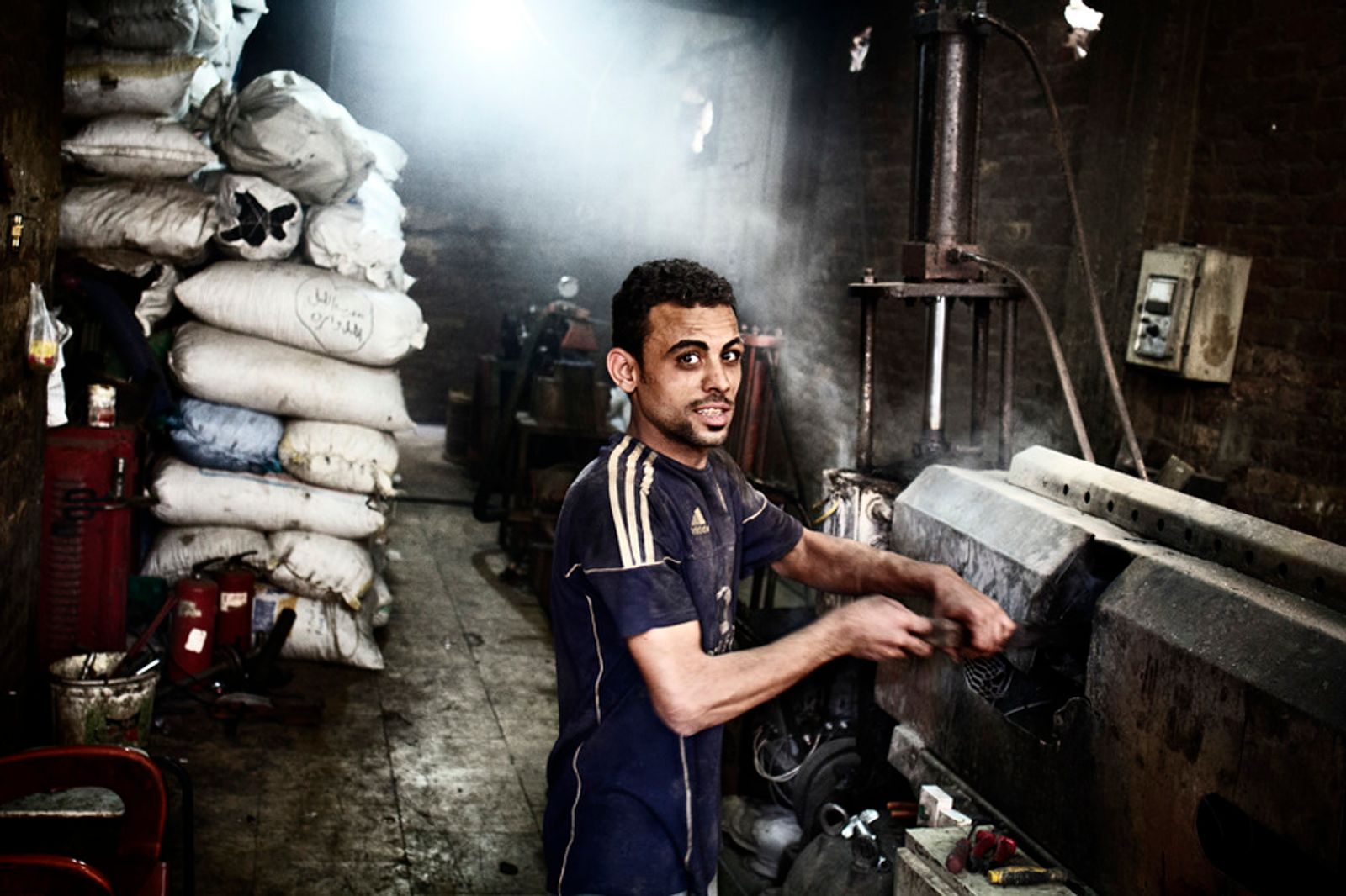 © Manel Quiros - Image from the MANSHIYAT NASER: The Garbage City photography project