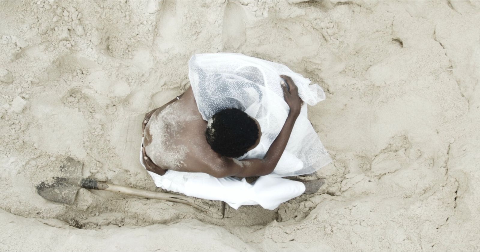 © Priscillia Kounkou Hoveyda - Burying society's expectations. Freetown, Sierra Leone
