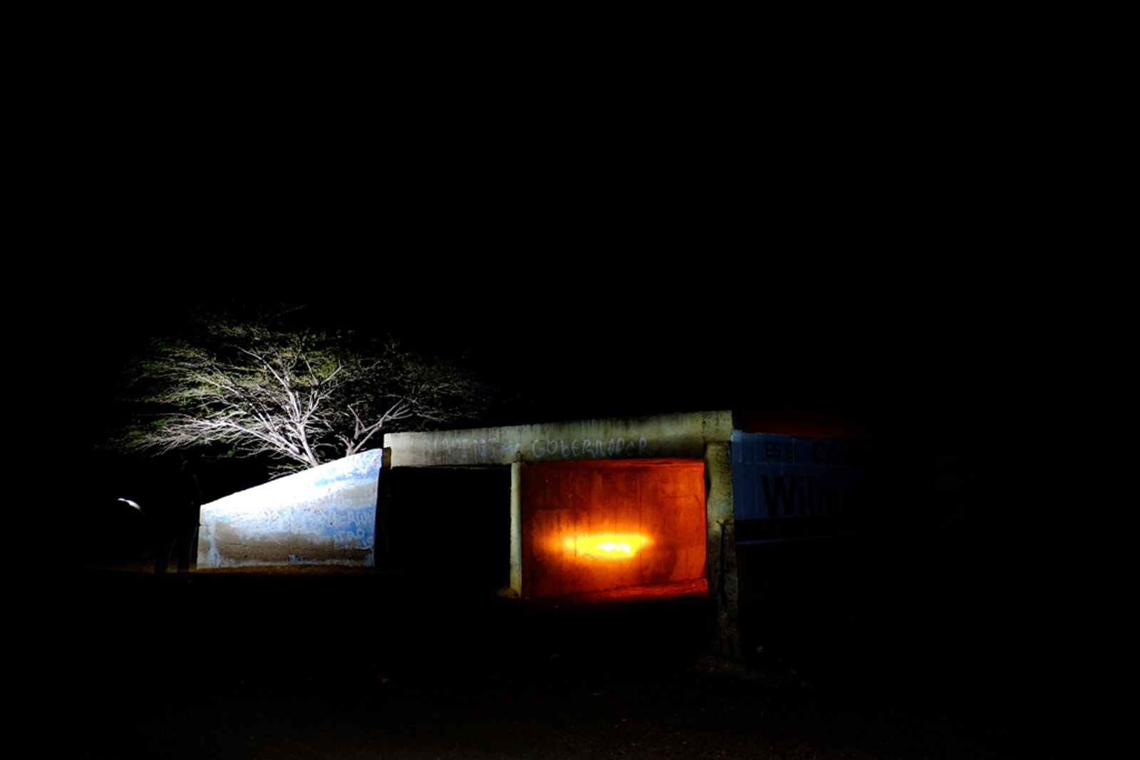 © Santiago Escobar-Jaramillo - A motorcycle driven by a indigenous Wayuú, lit up the structure at night to create a particular atmosphere.