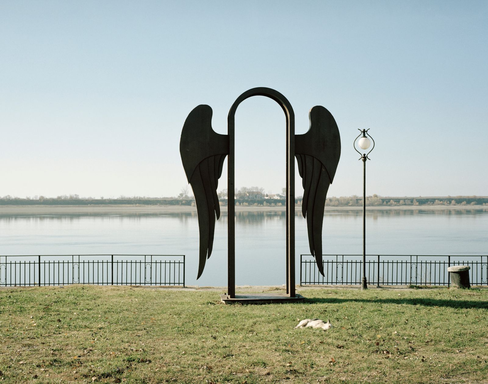 © Tommaso Rada - Romania, Cetate. A sculpture on the riverbanks of the Danube
