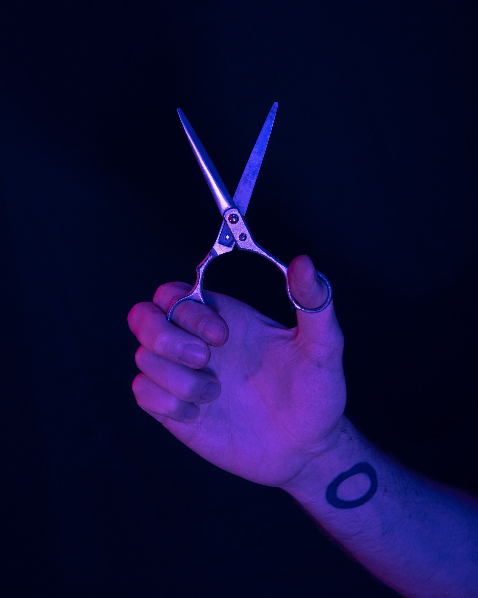 © Agnese Morganti - July 2020. Luca ASMR with a pair of scissors.