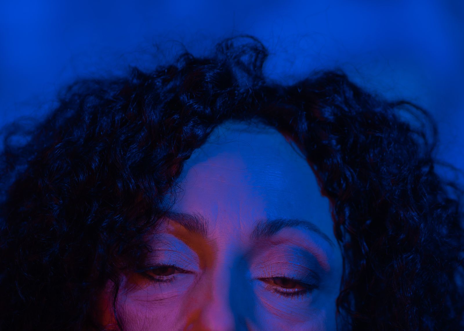 © Agnese Morganti - February 2020. Portrait of Monica Spicciani, aka Arasulé ASMR, while recording a video.