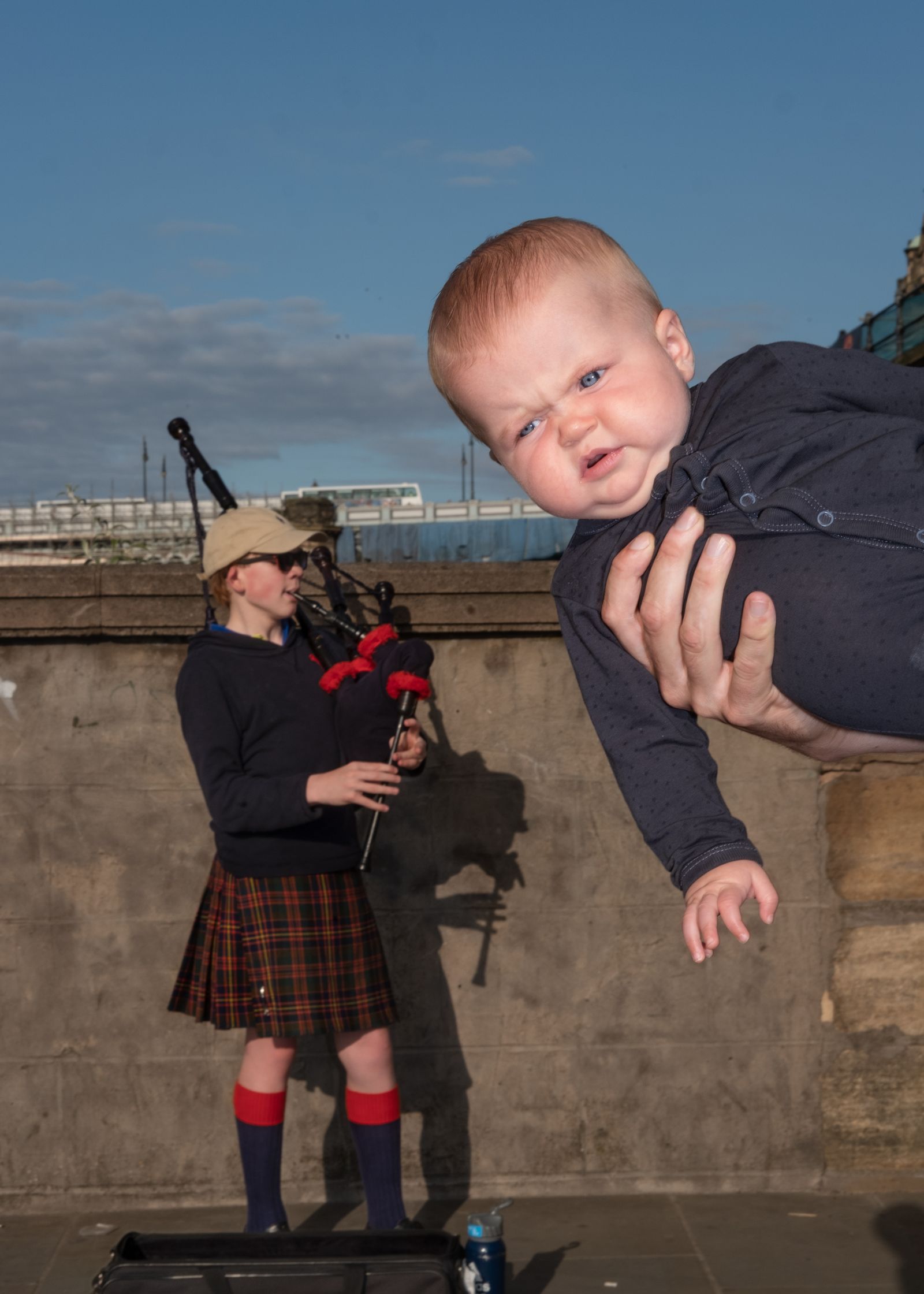 © Linda Forsell - Fanta and the bag pipe boy.