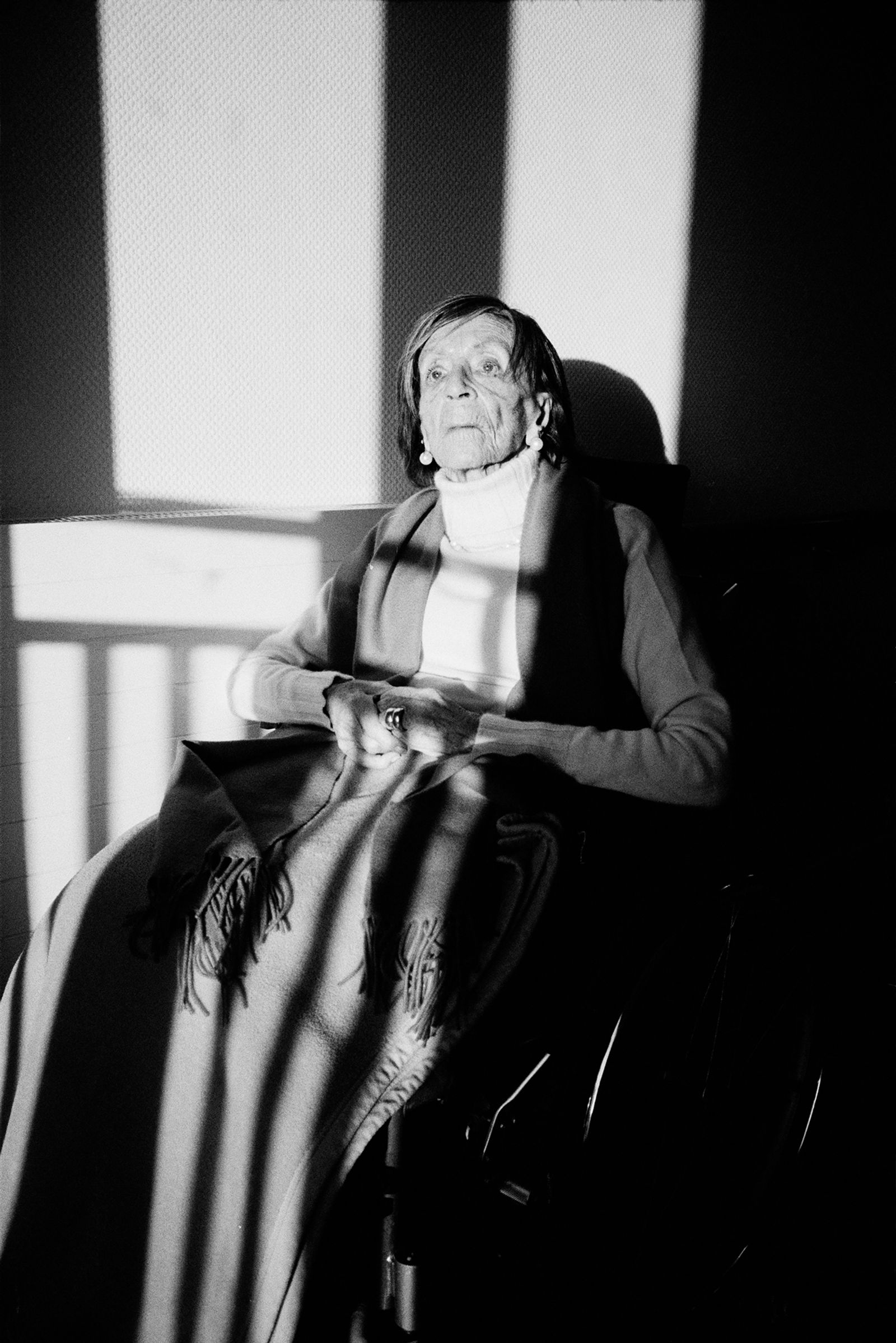 © Louisa Boeszoermeny - Image from the Coral Tangerine photography project