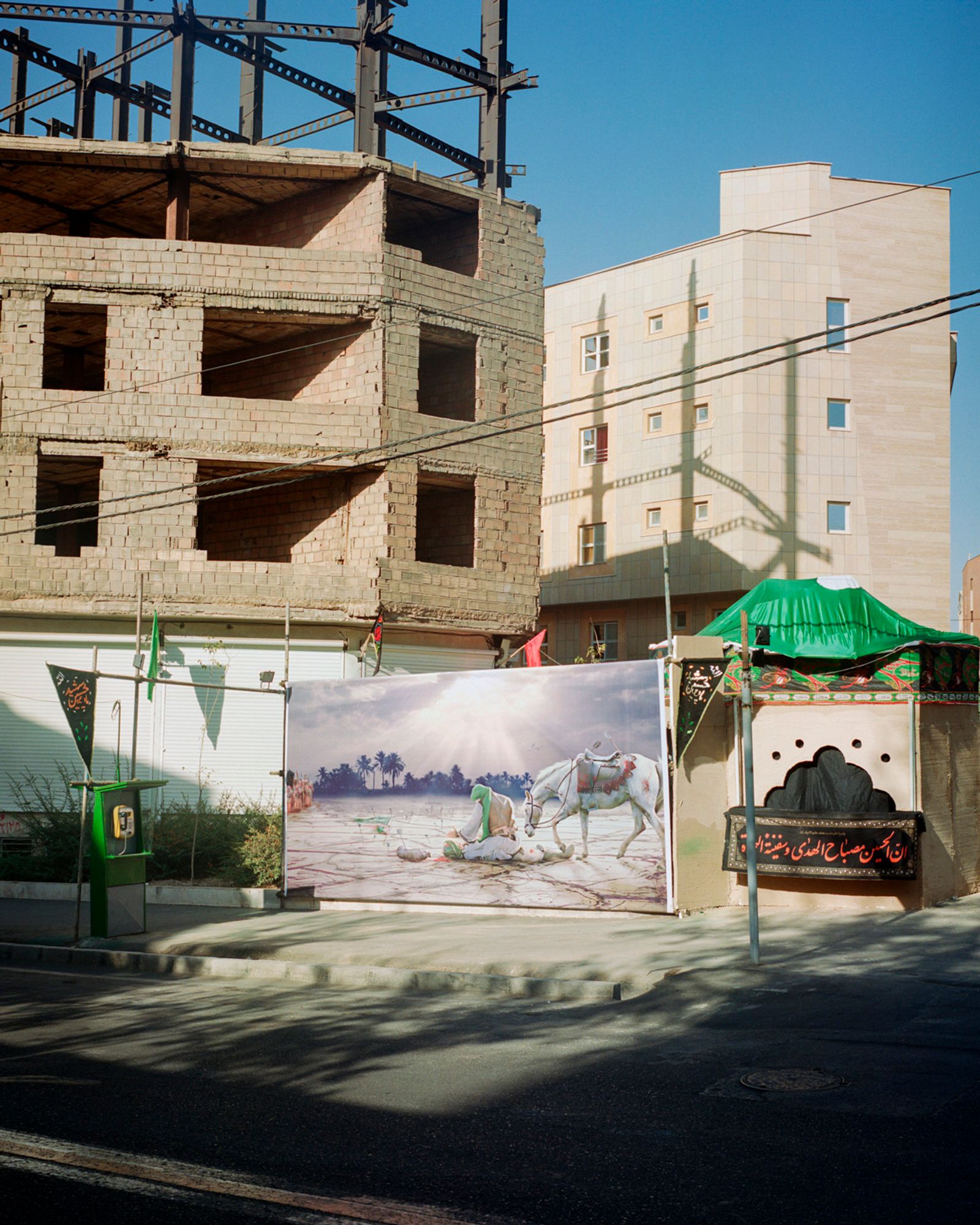 © Sarah Pannell - Image from the Tabriz to Shiraz photography project