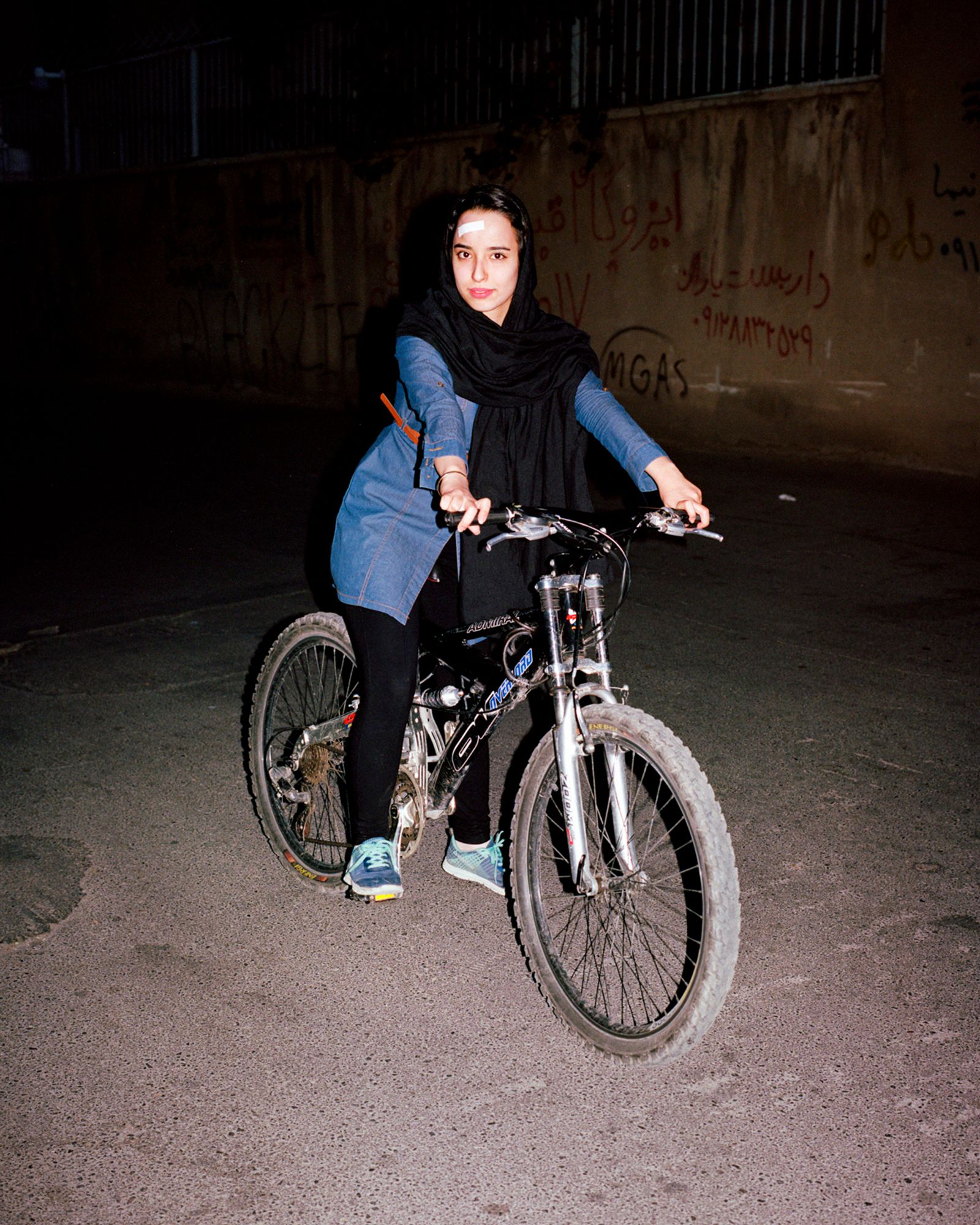 © Sarah Pannell - Image from the Tabriz to Shiraz photography project