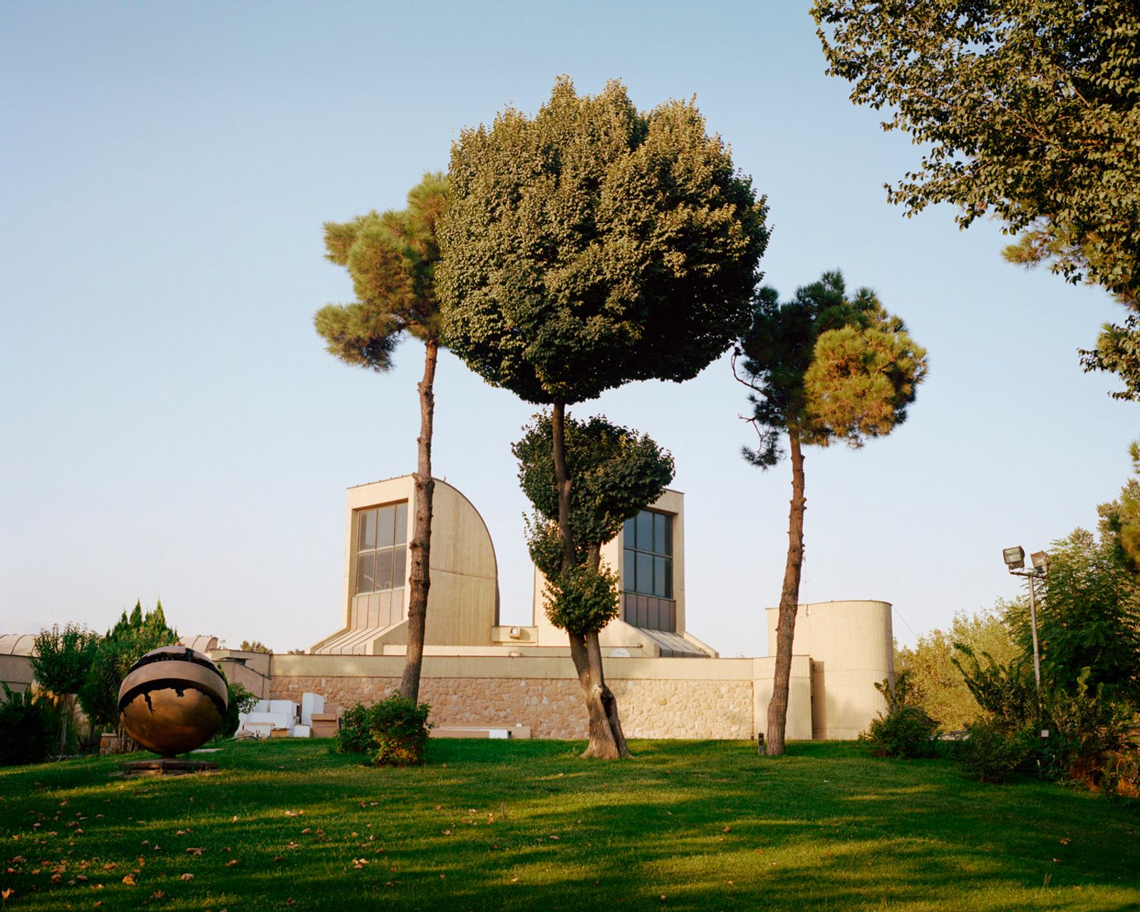 © Sarah Pannell - Image from the Tabriz to Shiraz photography project