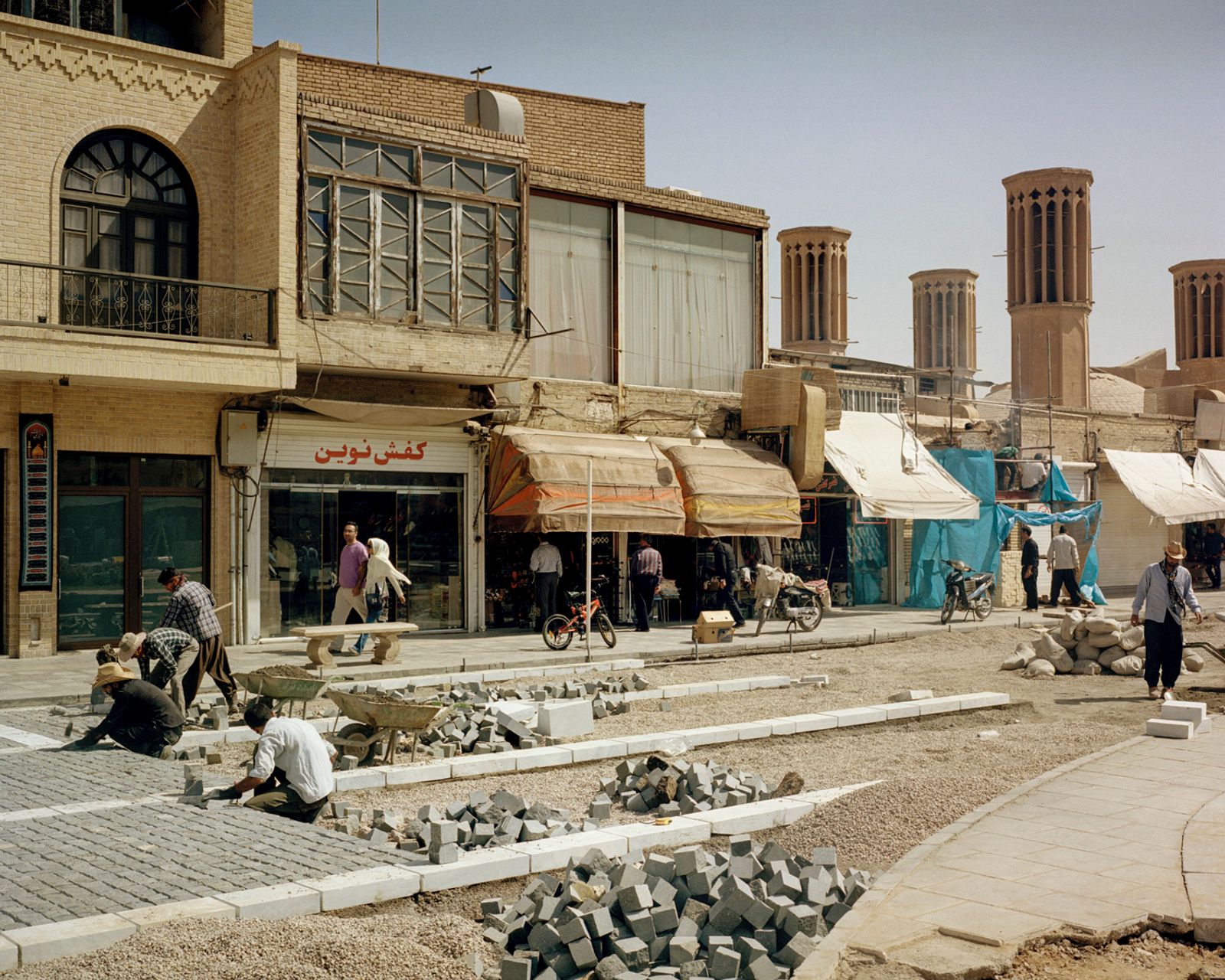 © Sarah Pannell - Image from the Tabriz to Shiraz photography project