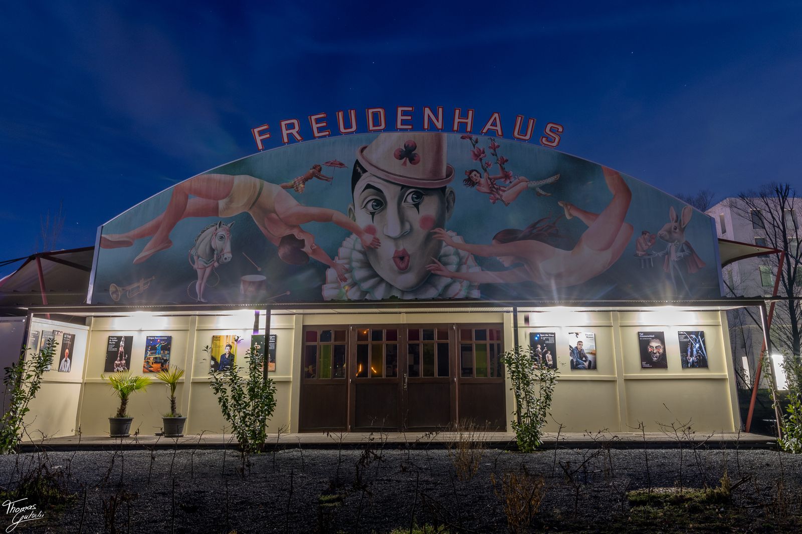 © Thomas Gutschi - Freudenhaus, stage for circus, Theatre and Music