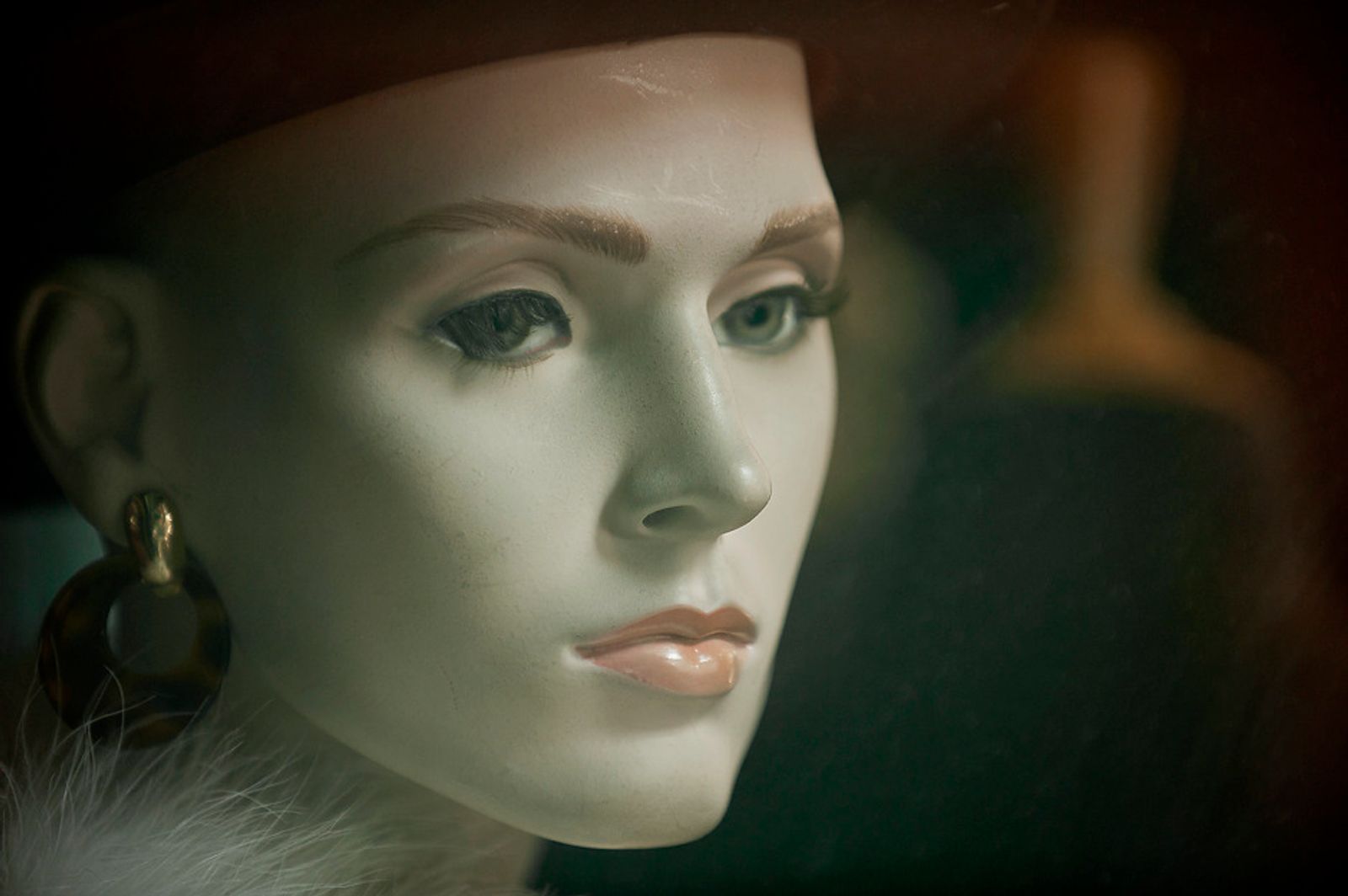 © Steven Edson - Store mannequins in window in Paris France
