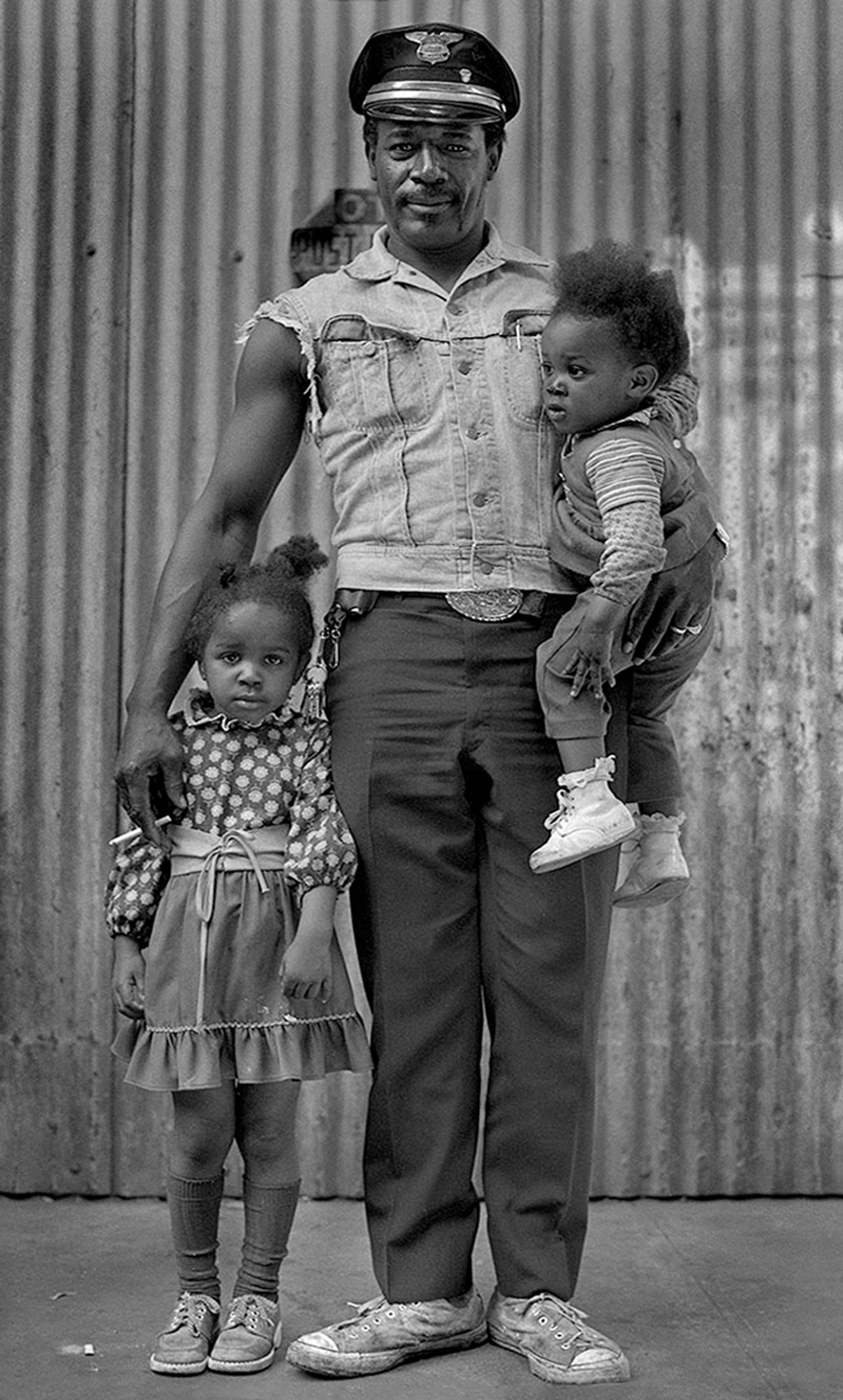 © Steven Edson - Father and children. NYC, NY